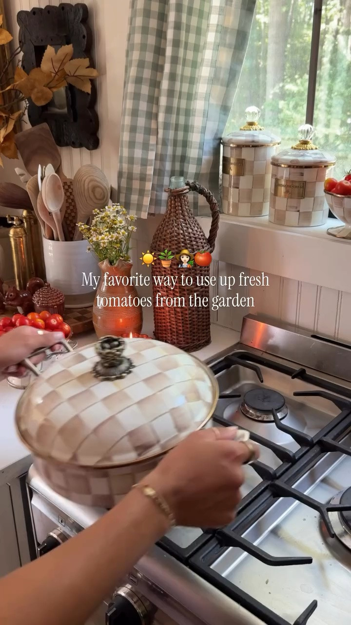The tomatoes are overflowing in my garden right now 🥹🍅 love making these feta eggs for breakfast during the summer!

#easyrecipe #gardenrecipe

#LTKmomlife #LTKSeasonal #LTKfoodie