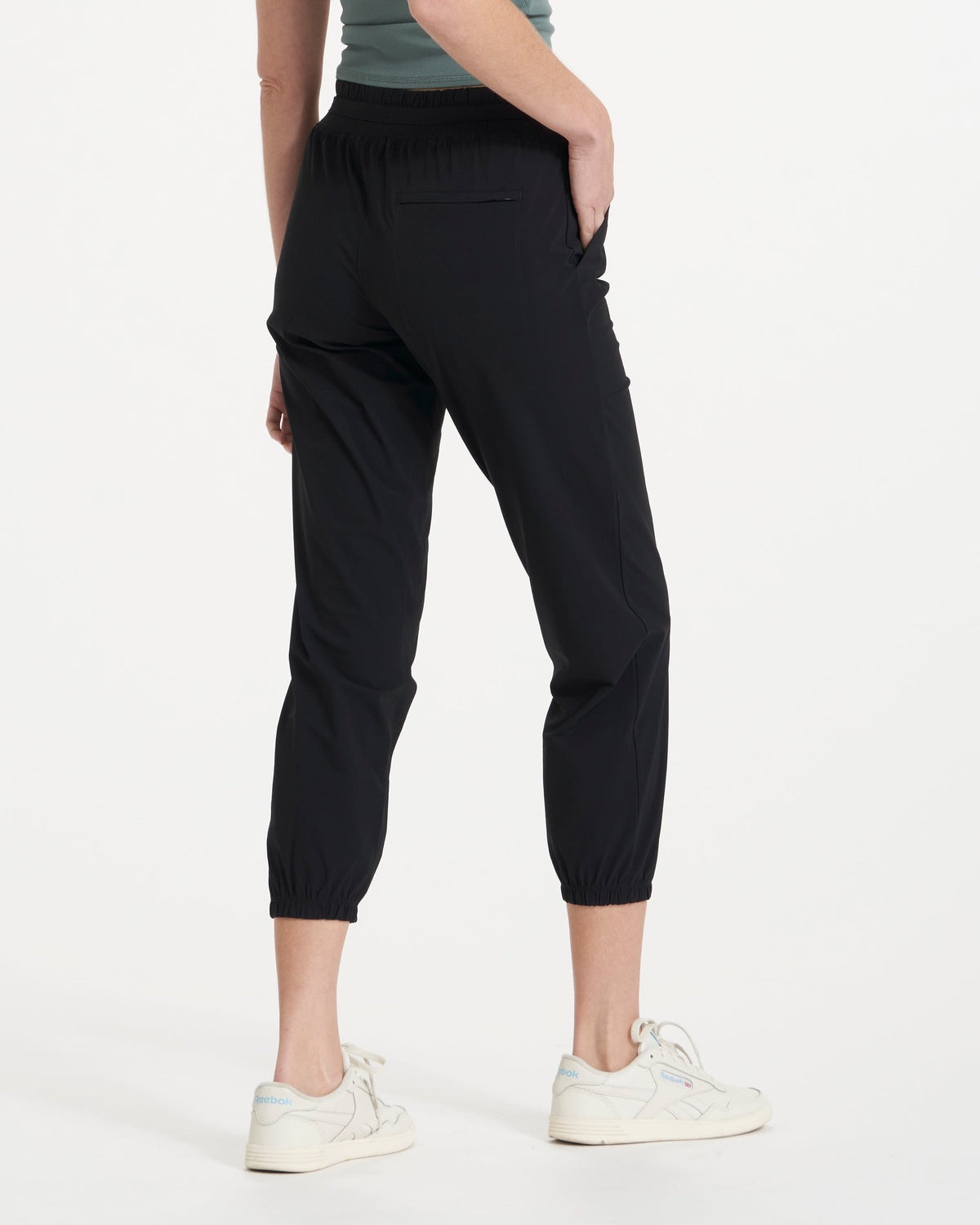 Vuori jogger

These best selling joggers are currently on sale!

They are great for lounging, running errands & travel. 



#LTKTravel #LTKmomlife #LTKGiftGuide