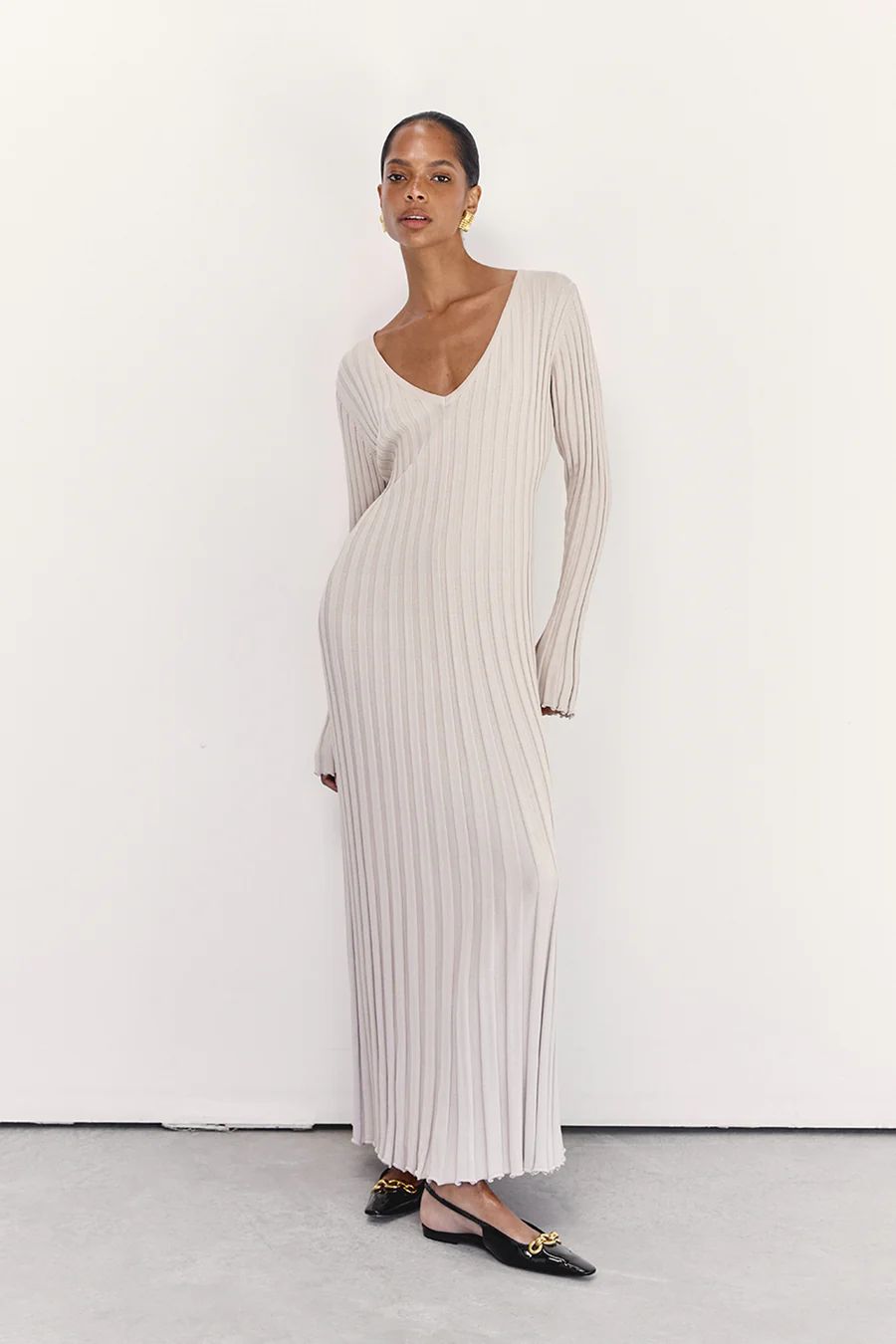 REIGN STONE SLEEVED KNIT MIDI DRESS | DISSH