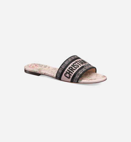 https://product-images-cdn.liketoknow.it/C53C1mwq_Vyeeg5yz8UKryIqV_oUT_8UAZ5fiF9p0R9hn3H9vJhLRODlpqlxuC6dG.NZkJF9g_C7dxVC.Pl1i_R4n9LQUk6e1xpMBtZ0OtaJroaVLnagETSoFHsxc61JcSwJqB4vsg4.2P35ZTar51iW18z4EQzgTwaKZ3NNT59x583__aKub43OJYPXaUXILKV1_Hj_obFNi0HxnUEqYKfvFQ--?v=2&max&height=0&width=430