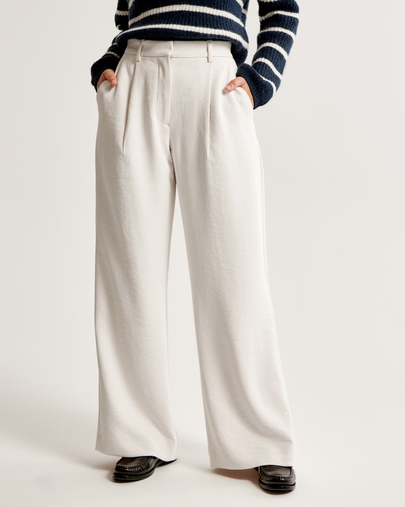 Women's Curve Love A&F Harper Tailored Premium Crepe Pant | Women's Bottoms | Abercrombie.com | Abercrombie & Fitch (US)