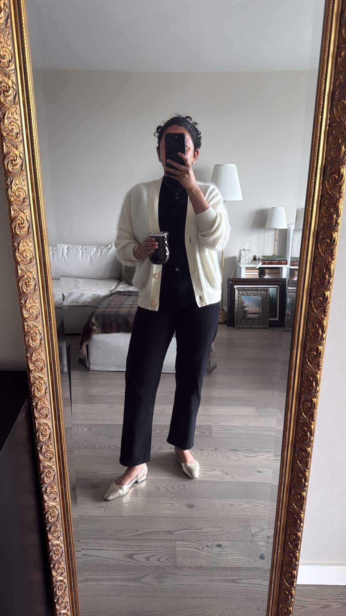 Simple chic work wear outfit in silk-cashmere knits and black denim 

#LTKPetite #LTKootd #LTKWorkwear