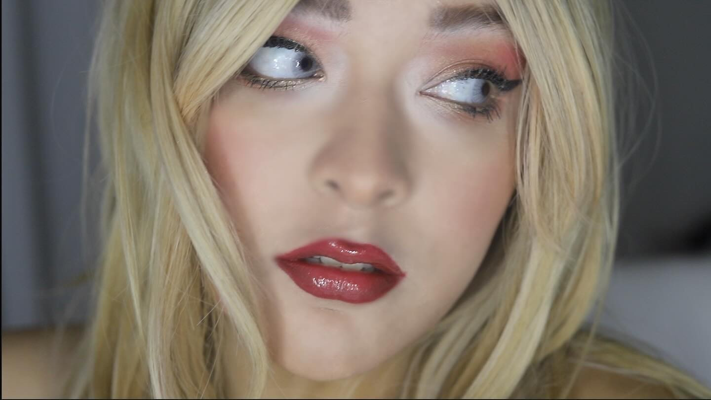Sabrina Carpenter inspired glam look 

Plumping Forget The Filler lipgloss @lawless 
Lipgloss @shainabmiami in Besitos
Lip Cream @thebeautycrop on top of @maccosmetics red lipstick base
Eyeshadow @iconic.london Booming & Gleaming Eyeshadow Palette 
& @shopvioletvoss Berries N Cream Dreams Eyeshadow Palette
Mascara @benefitcosmetics Fan Fest
Skincare @femmue Camellia Elixir Oil Anti-Oxidants
Eyeliner @shadesbyshan Liquid Eyeliner
Blush @iconic.london Lip & Cheek Trio
Setting Powder @dominiquecosmetics Smooth & Blur Setting Powder
@farahbrushes 

 #beauty #makeup #sabrinacarpenter #sephora #iconiclondon #lipgloss #lipcombo #benefitcosmetics