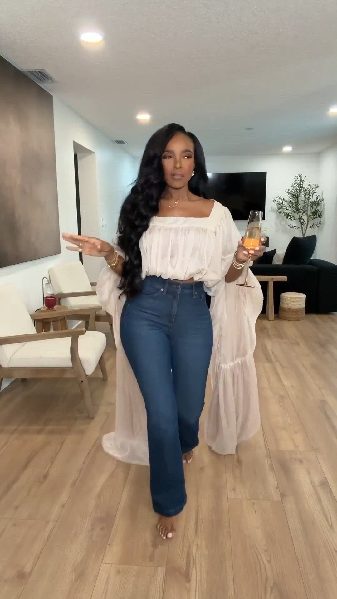 ✨ Elevated Staples You’ll Wear on Repeat

A soft, flowy statement top paired with perfectly fitting denim is one of those combinations that never fails. The airy drape of the top balances the structure of the jeans beautifully, creating an effortless, polished look that works across seasons. These are timeless pieces you’ll restyle again and again, which is exactly why the cost per wear drops fast.

Perfect for:
• Brunch dates
• Casual dinners
• Hosting nights at home
• Daytime events
• Polished everyday wear

✨ Restock alert: both the top and jeans are back in stock.

📏 Sizing:
Top: Small
Bottoms: 27 Long

Measurements:
5’4” · 138 lbs · 34D · 27” waist · 40” hips

Save this post for later.

Elevated casual denim looks, flowy statement tops, timeless wardrobe staples, chic everyday outfits, cost-per-wear closet essentials.

Follow me on Instagram and YouTube @kirasfashionfinds

#LTKootd #LTKPetite #LTKHoliday