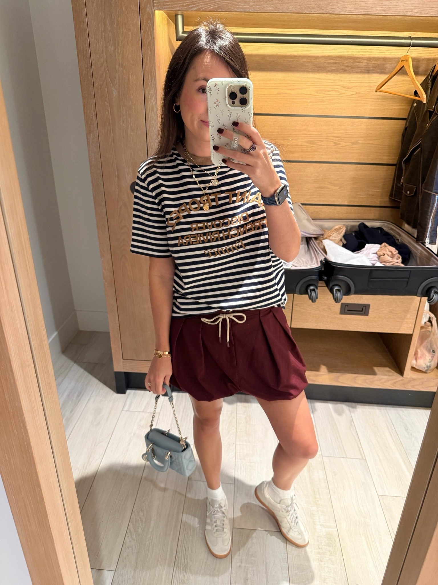 Zara tee and skirt both size small



#LTKSeasonal #LTKStyleTip #LTKFindsUnder100