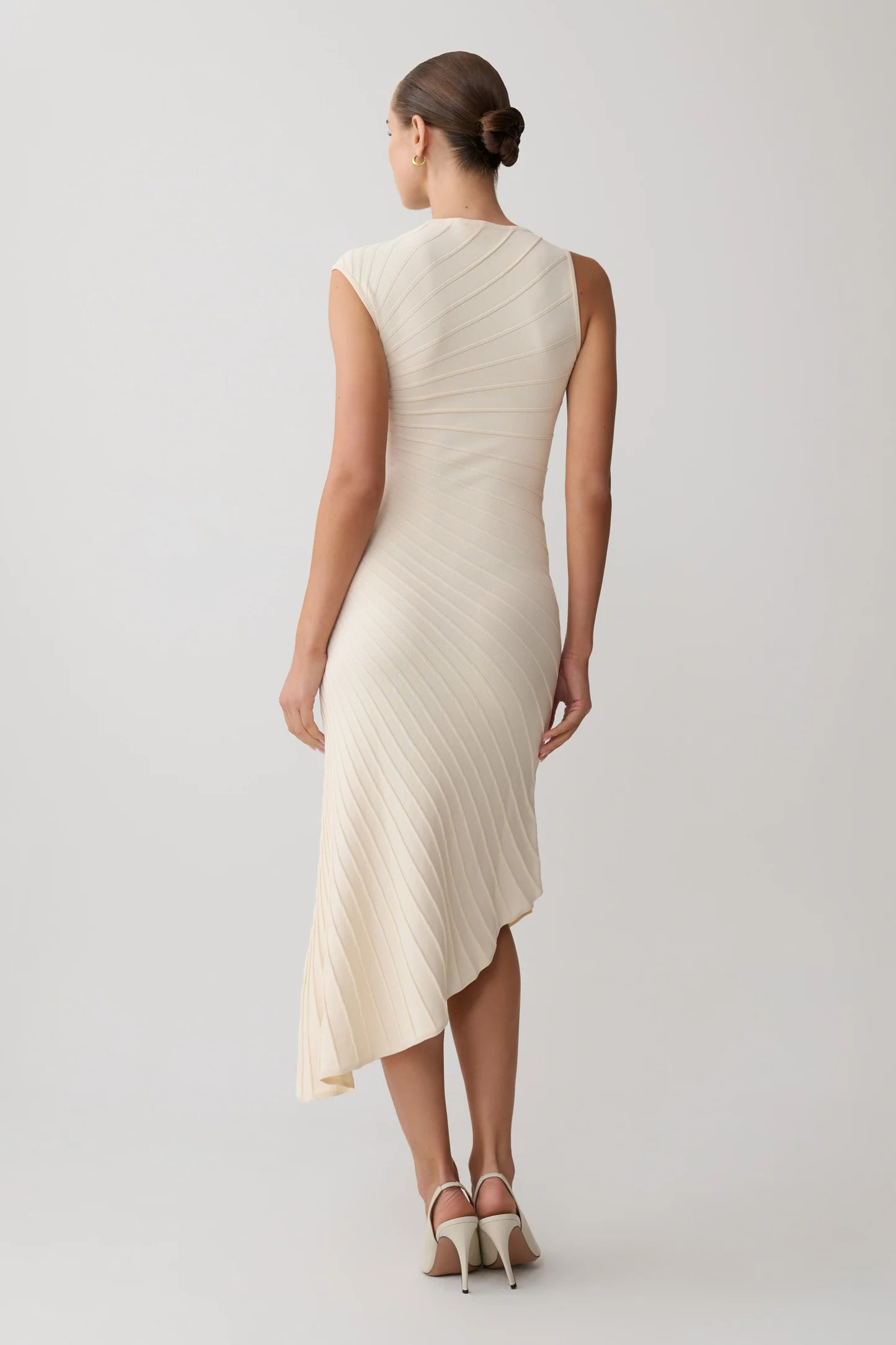 Pleated Knit Dress - Ivory | MESHKI US
