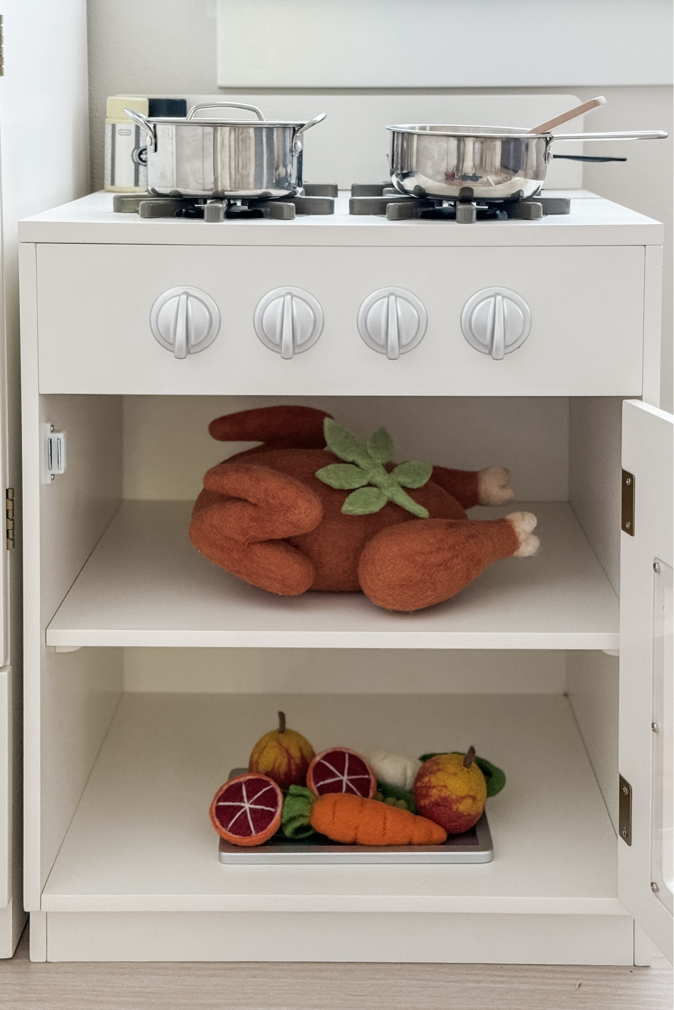 I love that Sophie (and eventually Chloe!) will be able to have some dramatic play directly related to #LTKThanksgiving and Christmas! You can’t see it in this photo, but the wings and drumsticks are removable thanks to some cleverly located Velcro strips! 

I know Sophie will have so much fun pretending like she’s making a festive dinner (just like mama!) so I couldn’t resist the purchase! 🍗🫛🥕

#LTKGiftGuide #LTKKids #LTKHoliday