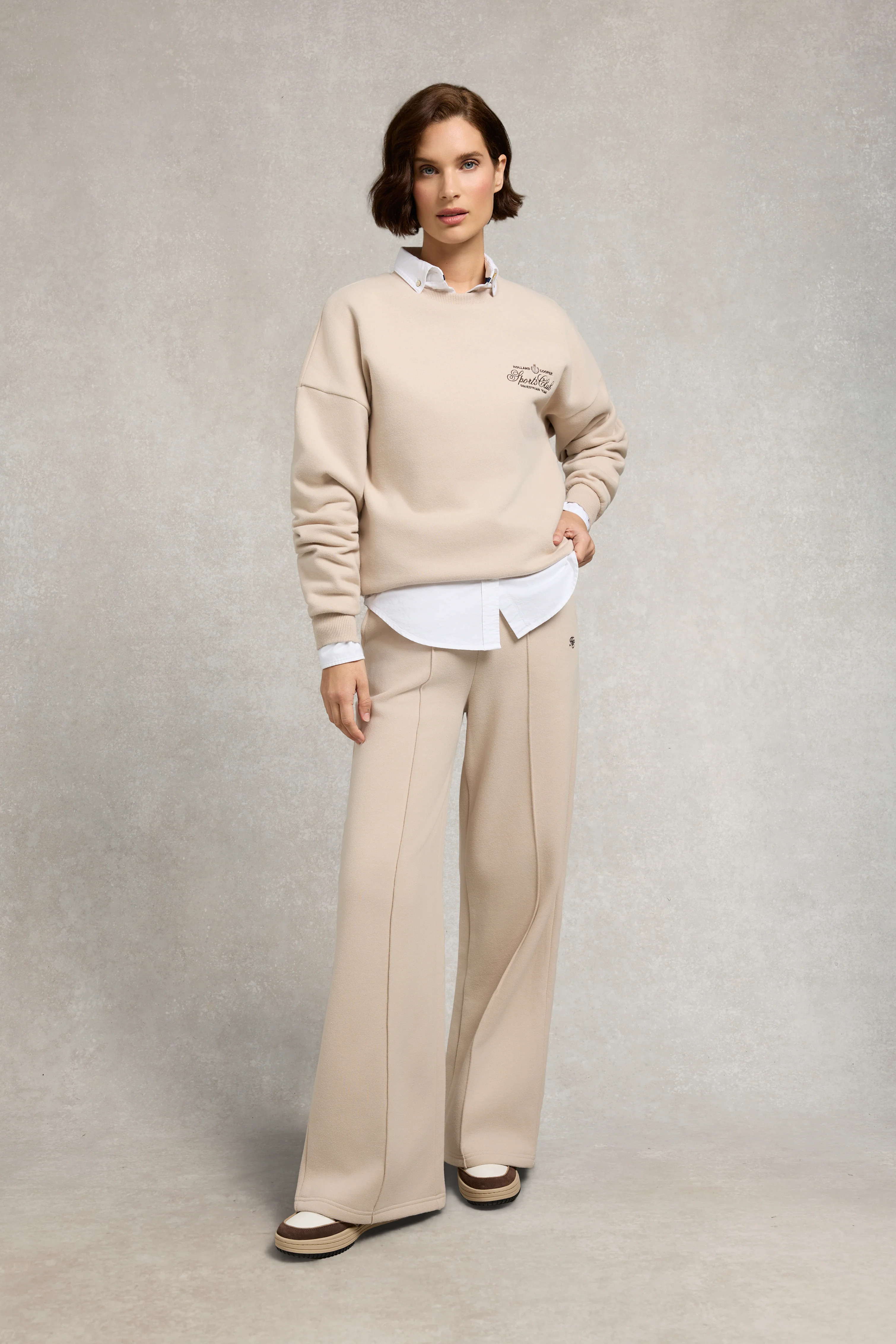 Collegiate Wide Leg Jogger (Stone) | Holland Cooper