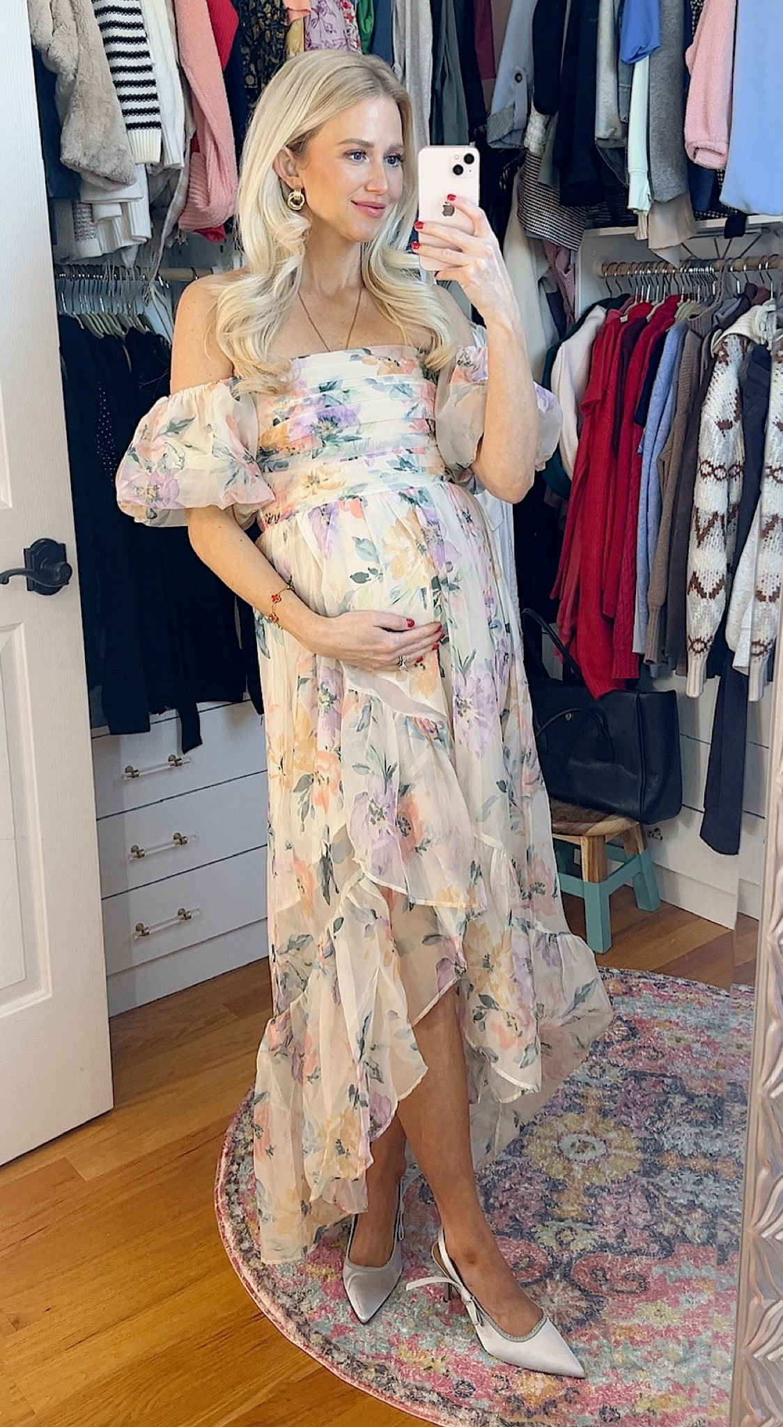 Bump friendly but non maternity dress perfect for going into spring! 

#LTKBump #LTKFindsUnder100 #LTKSaleAlert