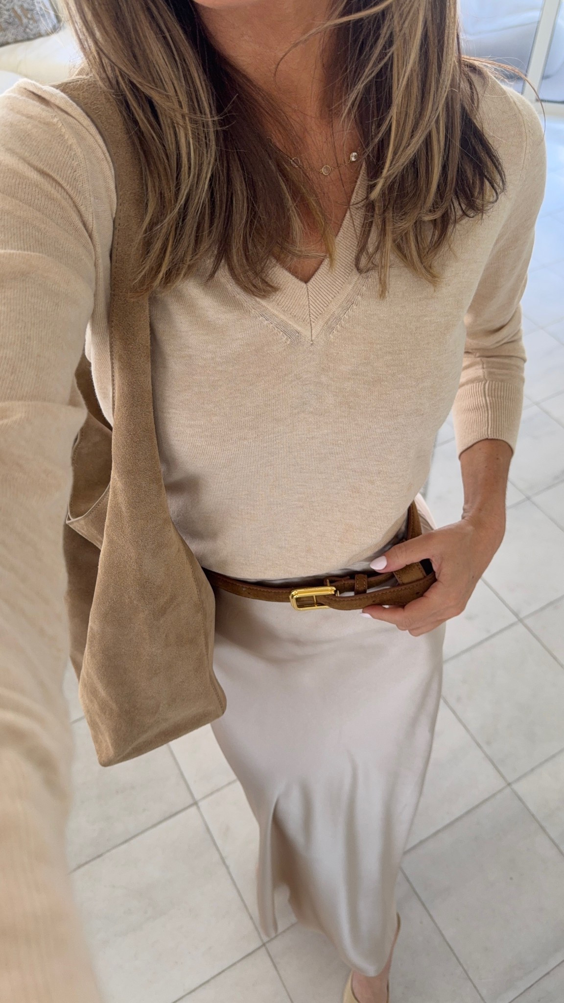 Another incredible addition to the capsule wardrobe courtesy of @onequince. Wearing an XS in the sweater and skirt #quincepartner