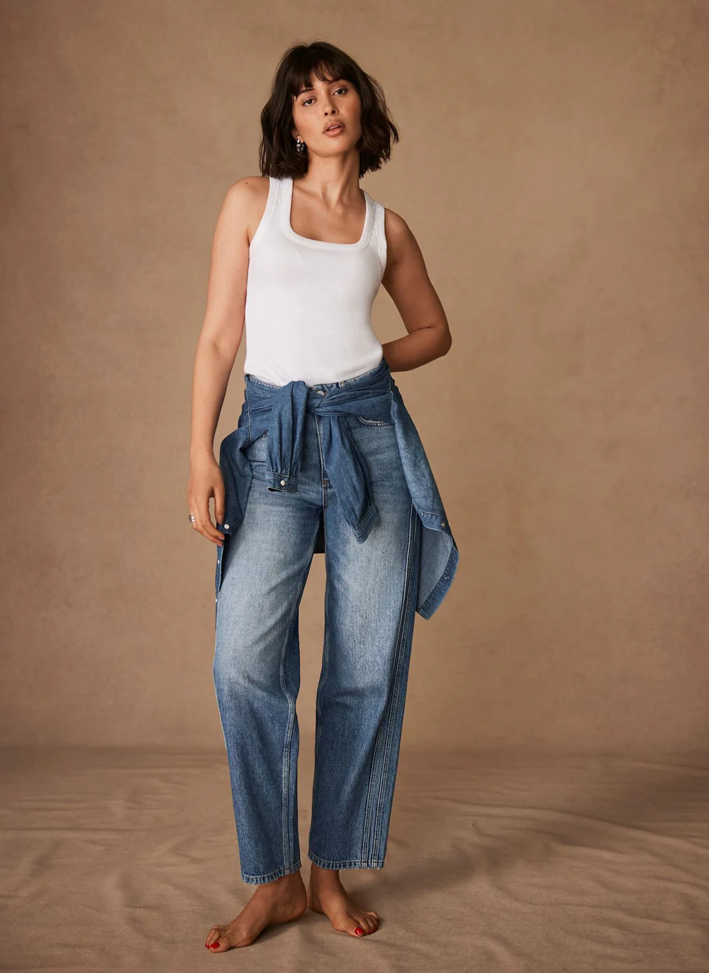 Mid Indigo Relaxed Tapered Boyfriend Jeans | Mint Velvet