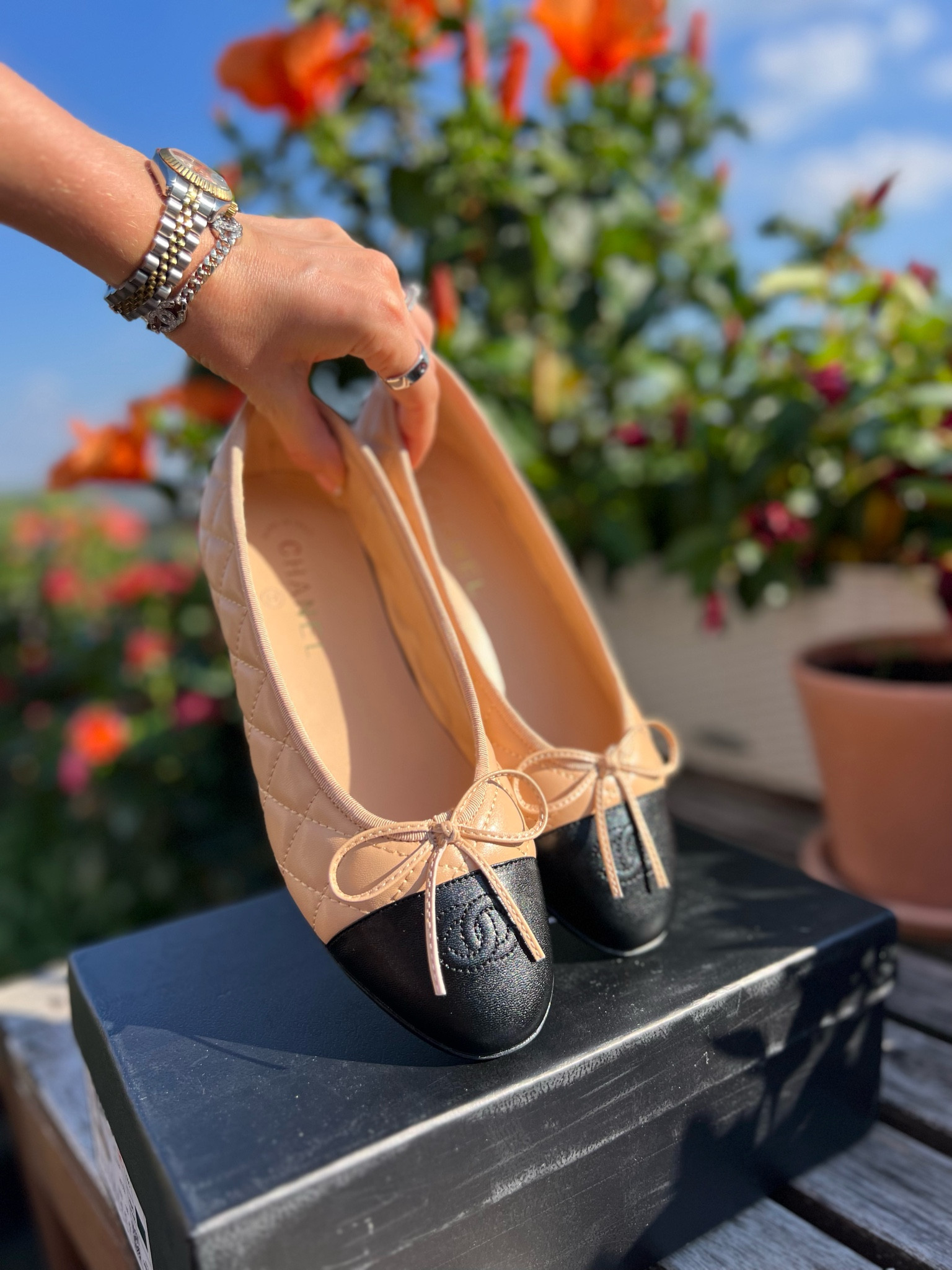Chanel ballet flats inspired

#LTKstyletip #LTKFind #LTKshoecrush