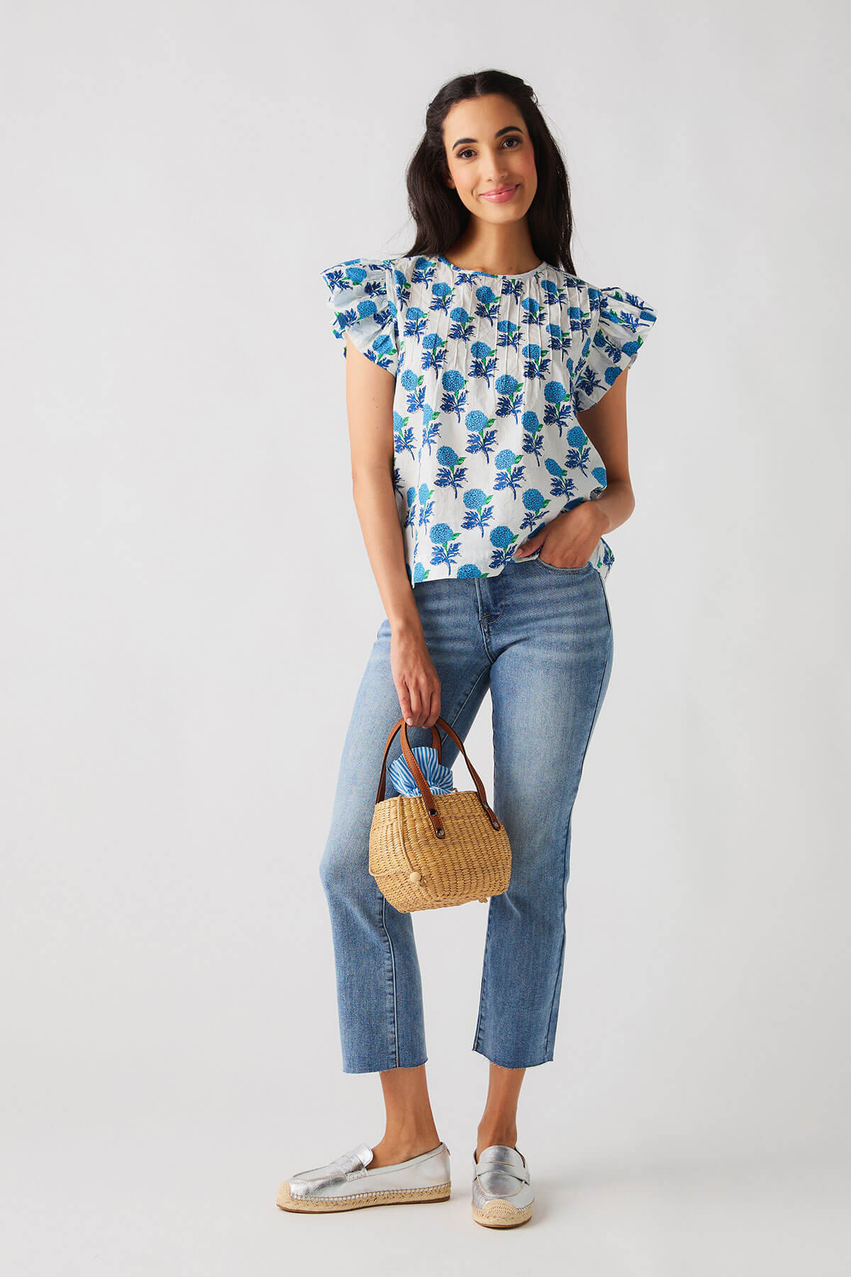 THML Hydrangea Print Flutter Sleeve Top | Social Threads
