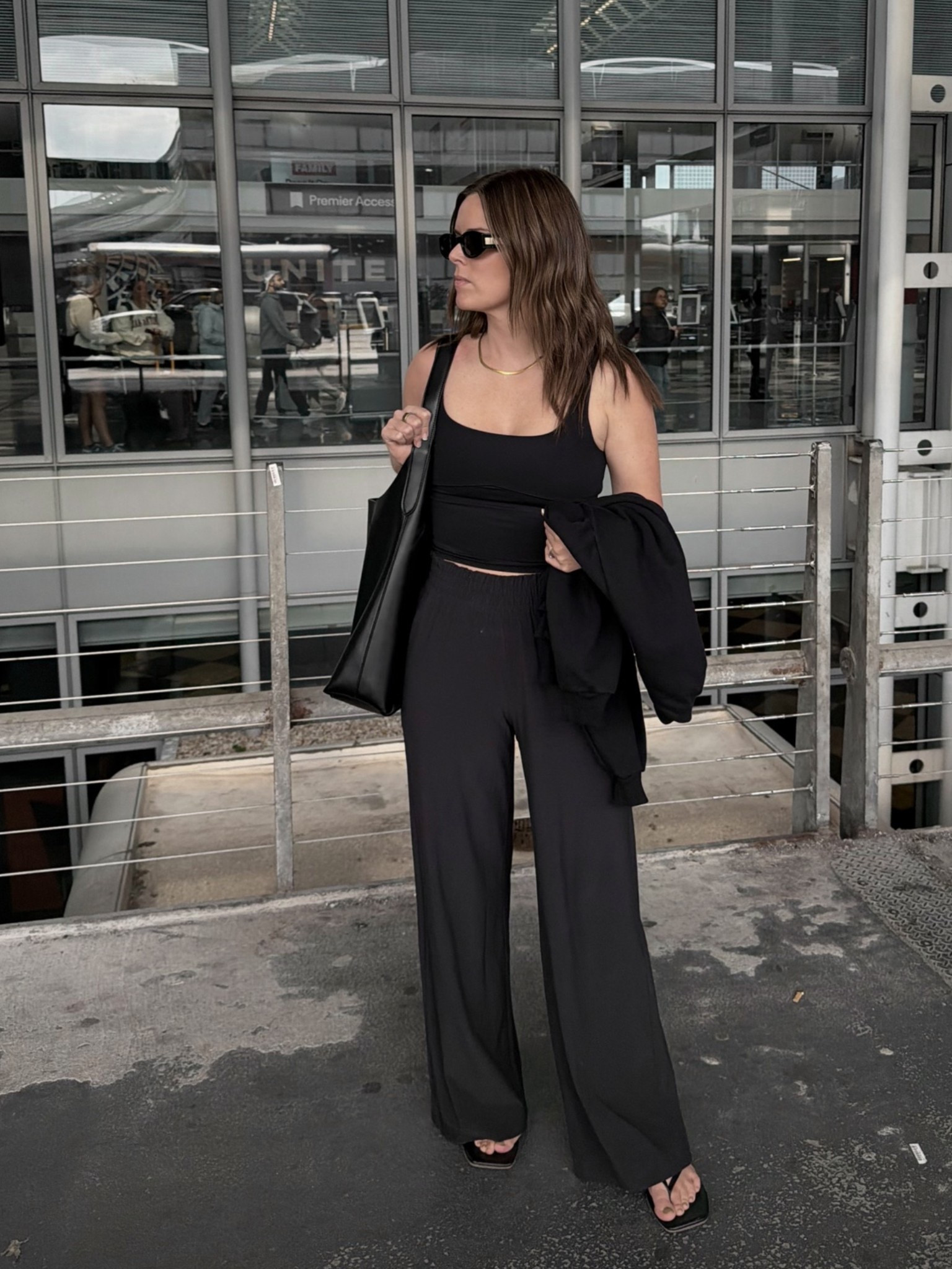 Airport fit @Vuori US - 

I recently discovered this brand and I have to say I am obsessed! The fabric and fit are 🔥