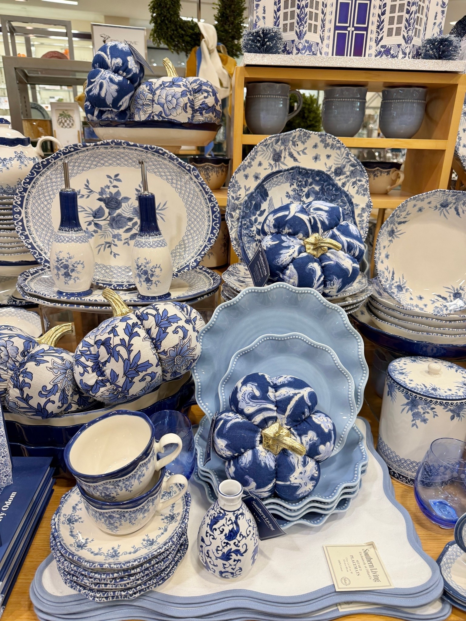 Blue and white fall kitchen and tabletop 🍂💙 fall decor

#LTKHome #LTKSeasonal #LTKootd