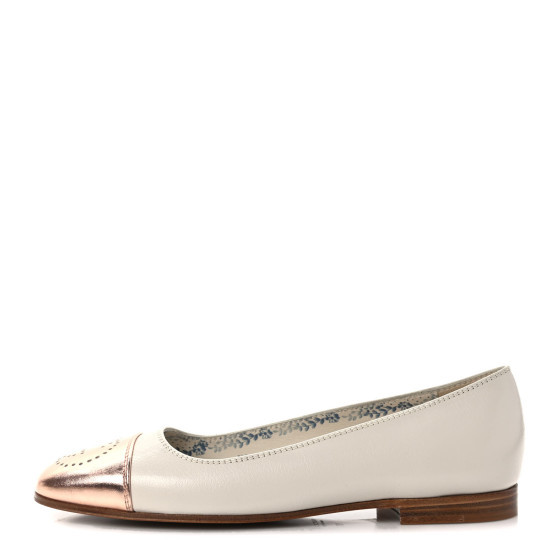 Metallic Nappa Goatskin Perforated Interlocking G Ballet Flats 37 Salmone Mystic White | FASHIONPHILE (US)