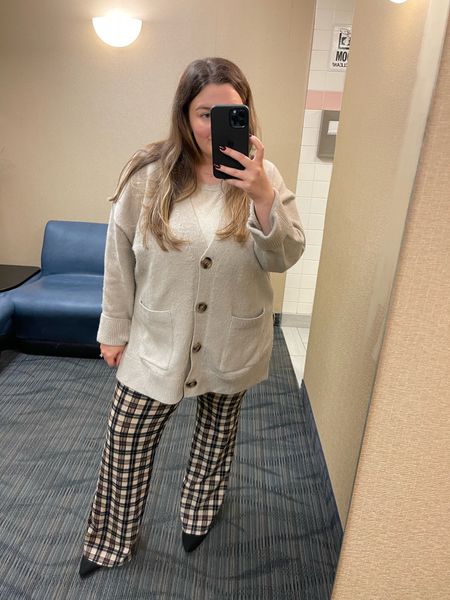 I really wanted a pair of plaid pants for fall and I found these from @sheinofficial so comfy, I’m 5’2 and they’re pretty long but work with boots!

#LTKsalealert #LTKstyletip #LTKfindsunder50