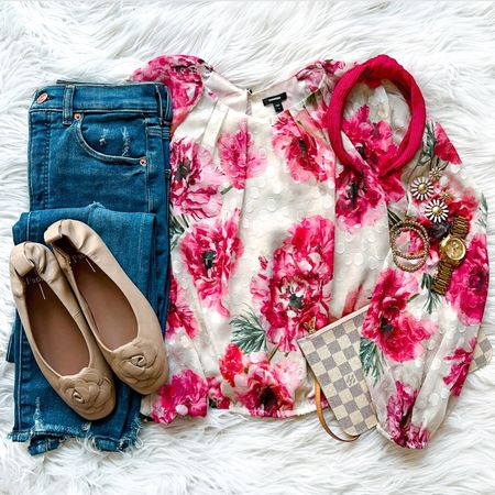Happy Monday! This gorgeous floral blouse is 30% off today only! We also linked these gorgeous floral detail flats that come in several colors + free shipping. And y’all know we love a good headband! This pink one just came out and is under $20. 🌸 Shop it all via the LTK app or head to our link in bio. 🛍 We hope you all have a wonderful day! 

#LTKsalealert #LTKitbag #LTKshoecrush