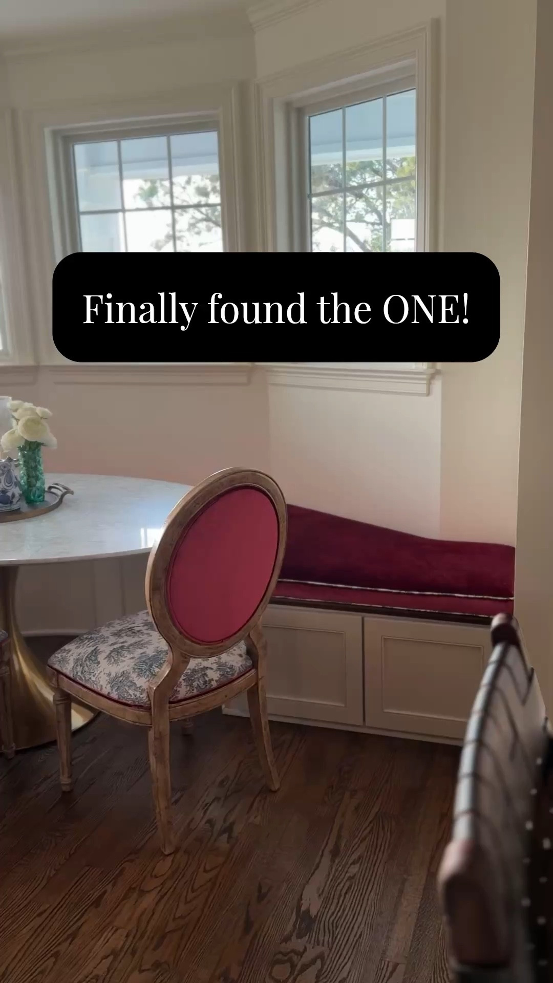 This table has been living rent-free in my head, and I finally found the dream piece. It’s one of those finds that instantly makes a room feel more layered, more collected, and completely you. If you love it… you find a place for it 🤍