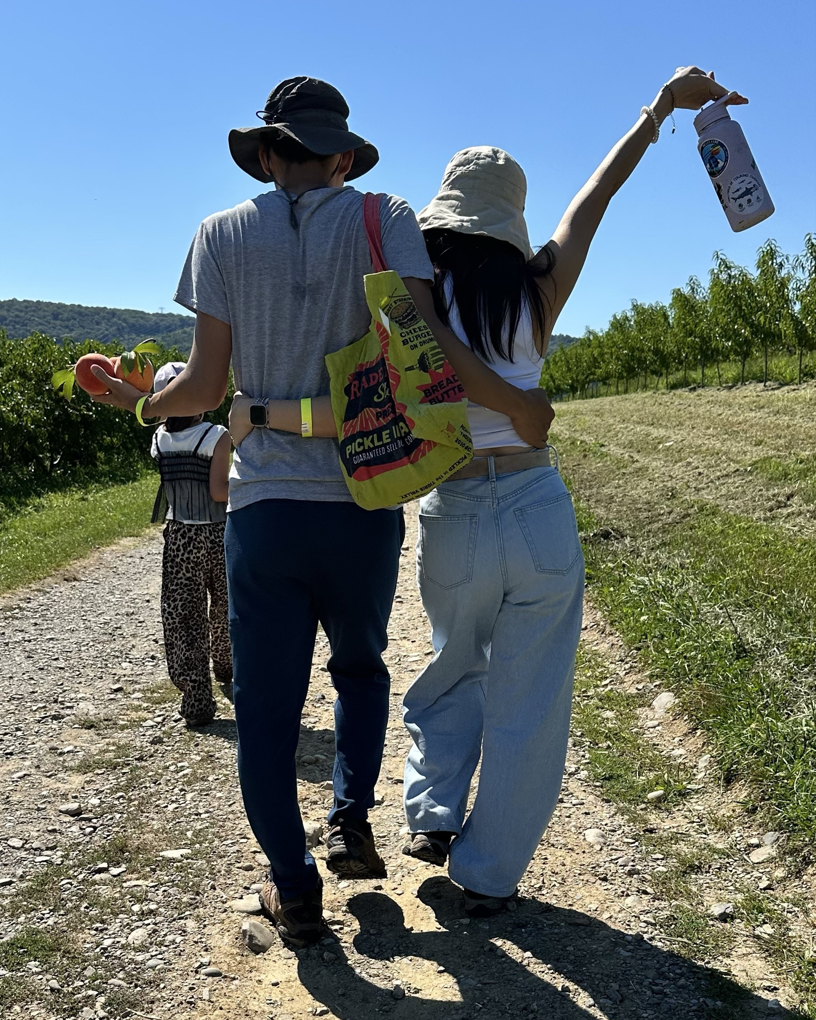 🍎 🍏 🍁 Fall has treated me so well… I’m not ready to say goodbye yet.

#LTKSeasonal #LTKFamily #LTKOver40