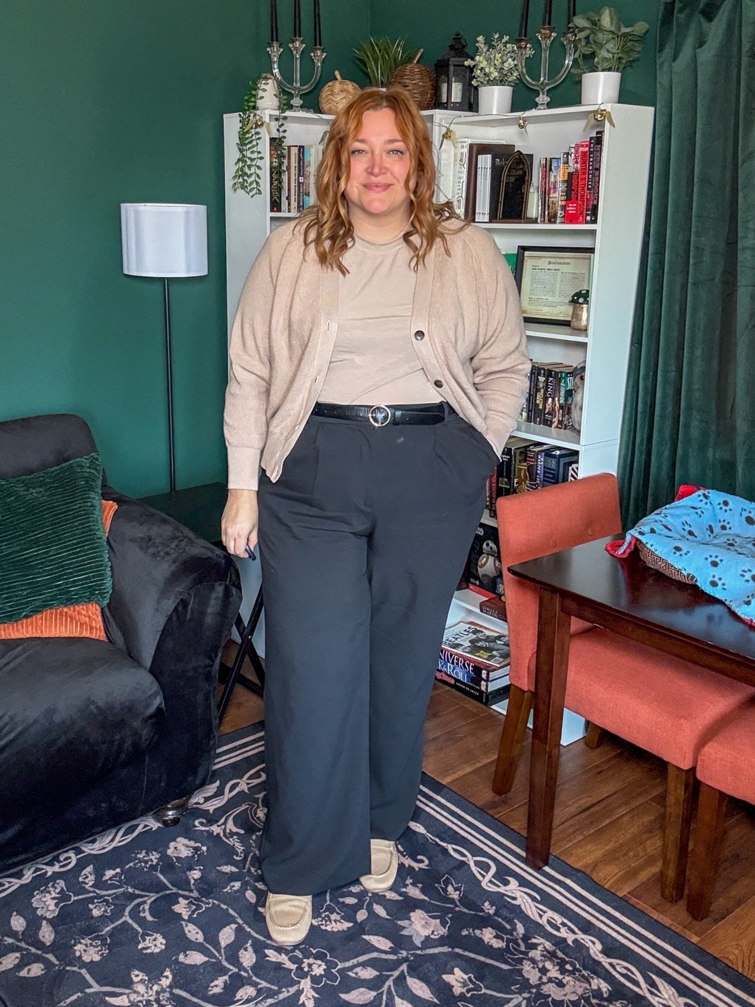Business casual work outfit for a size 16/18 top and 18/20 bottom.