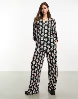 Only plisse loose fit co-ord in black and pink daisy | ASOS (Global)