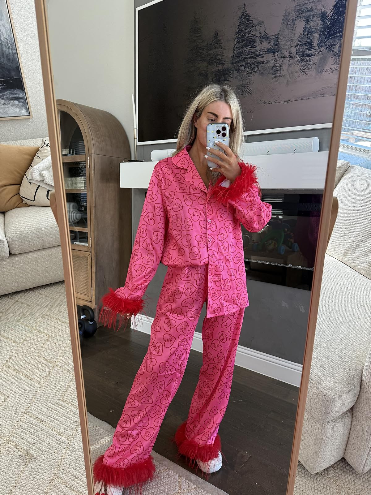 How cute are these Valentines PJS!! Order today to get by Valentines!

valentines pjs, heart pajamas, feather pajama, valentines pajamas, Mallory Lee Richardson

 

 

#LTKValentine #LTKSeasonal #LTKHome