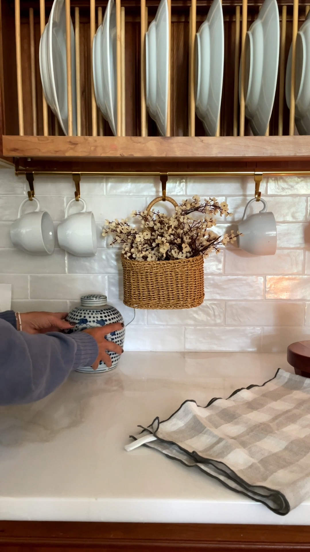 If I don’t like it, I’ll hide it

It’s how I decorate and it drives my family insane.

Follow along if you also love driving your family insane.

Kitchen counter styling kitchen, decor, kitchen spa

#LTKSaleAlert #LTKHome