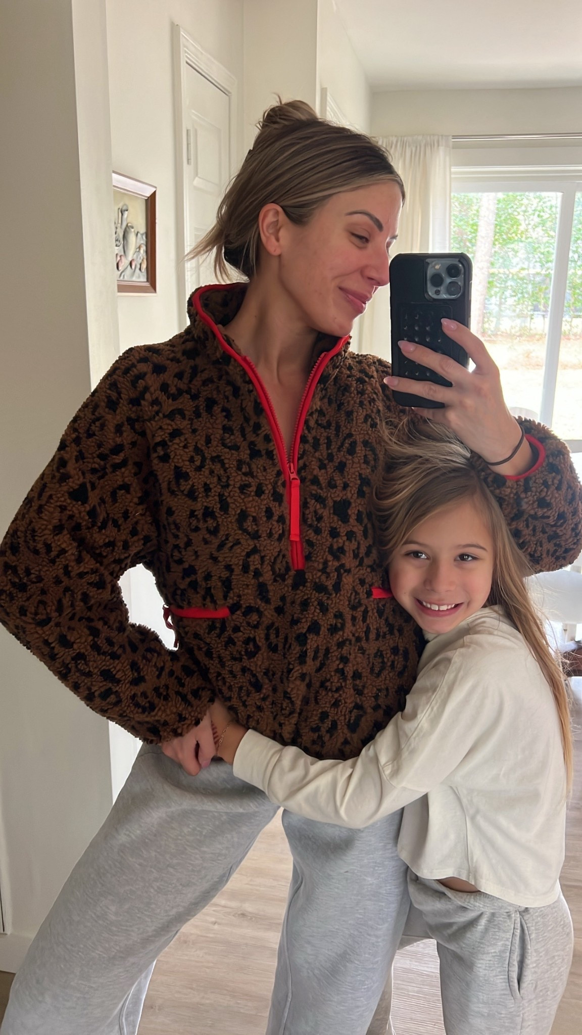 pullover + grey sweats kinda day 

#LTKActive #LTKmomlife #LTKdayinmylife