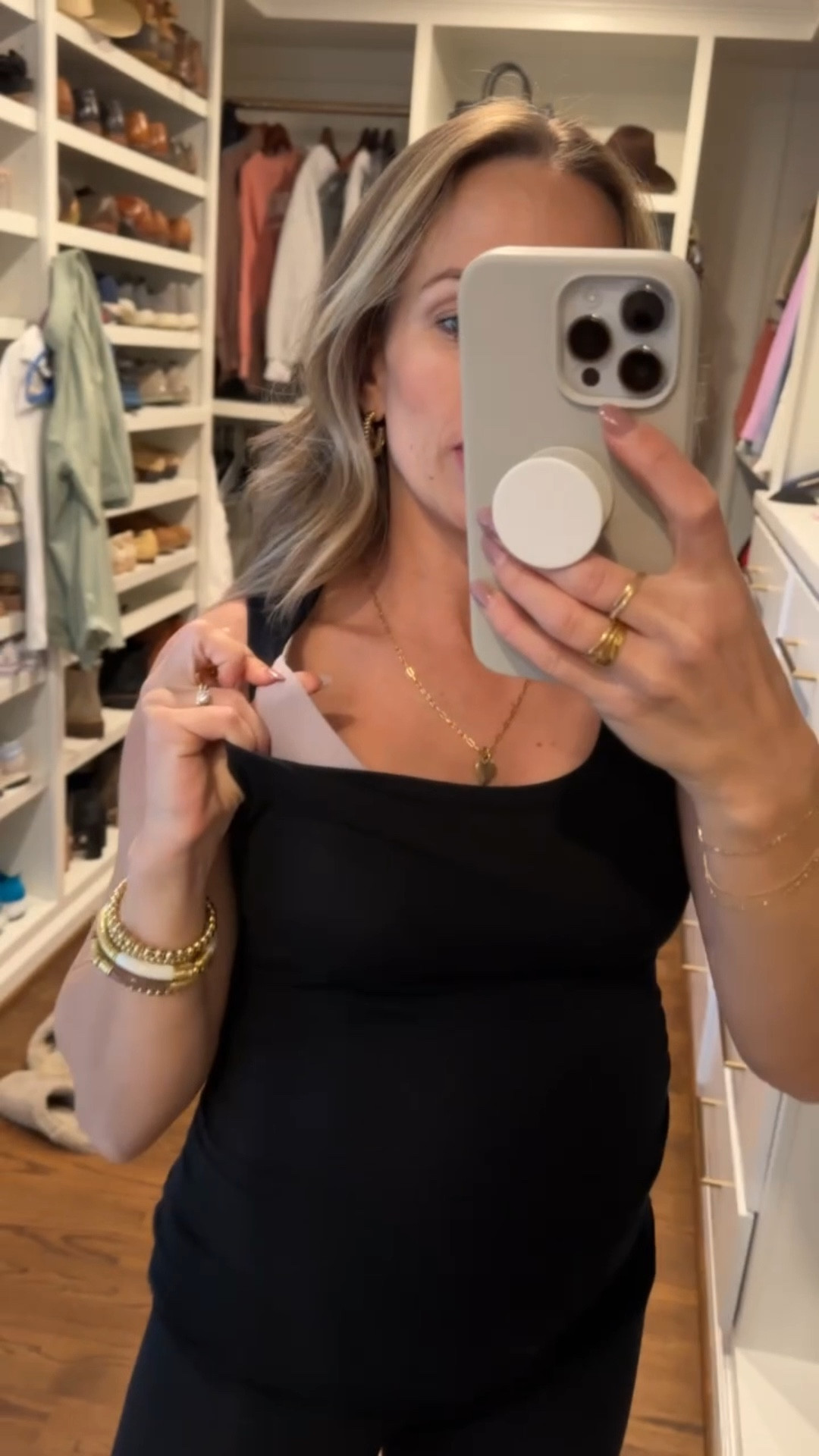 My favorite lounge bras from NEIWAI are on sale for 30% off right now with code LTK30. I LOVE LOVE LOVE them. Linking my favorites below. 

#LTKsalealert #LTKfindsunder100 #LTKHolidaySale