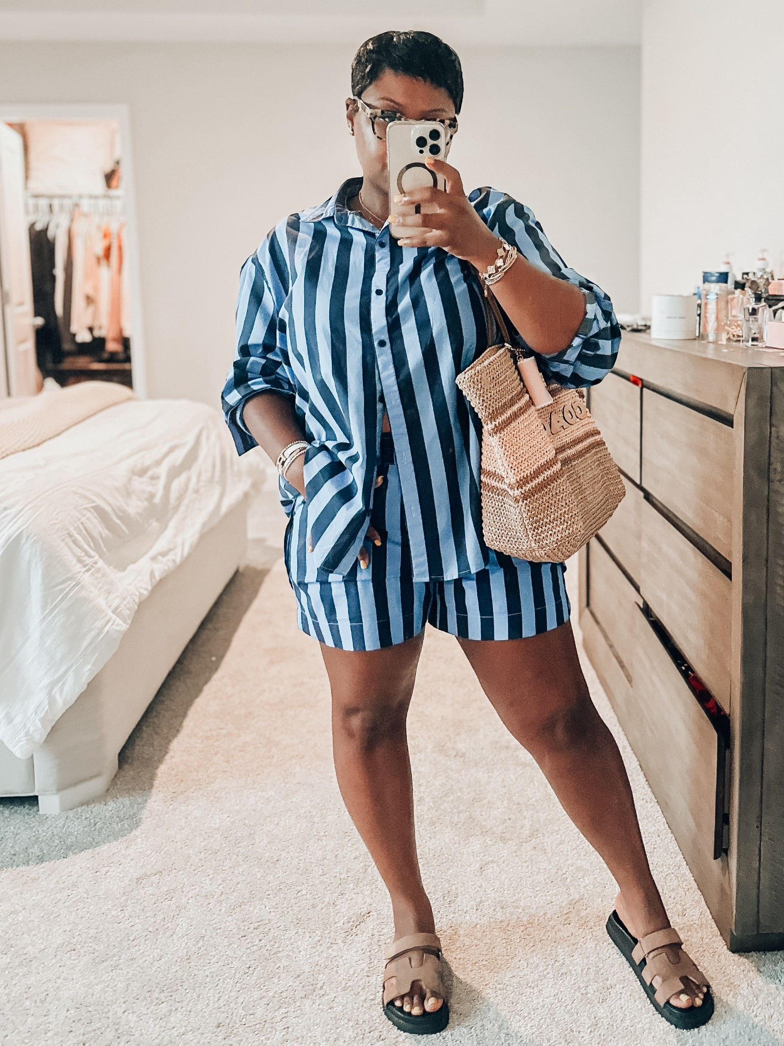 Laid-back but still CHiC ✨

This matching set from Aerie was perfect for today’s rhythm: WFH morning → salon chair → nail refresh. I wanted something I could move in that still felt elevated and pulled together—and this breezy two-piece nailed it.
#OOTD #ModestStyle #ElevatedCasual #CHiCLife #ModestFashion #AerieSet #MatchingSetStyle #LaidBackLuxe


#LTKStyleTip #LTKPetite #LTKMidsize