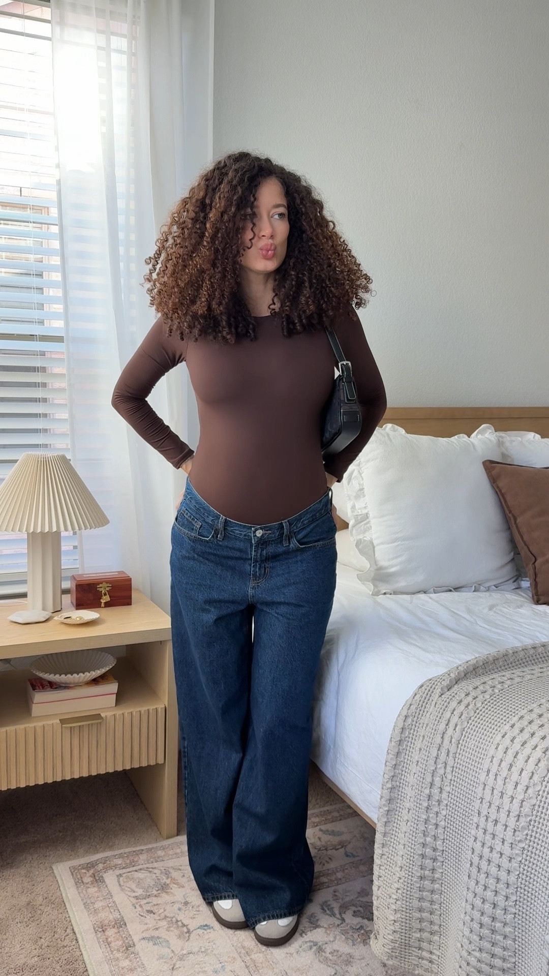 Size up in these old navy jeans so they’re super low rise if you’re pregos ♥️ #oldnavy #amazonbasics

#LTKHoliday #LTKSeasonal