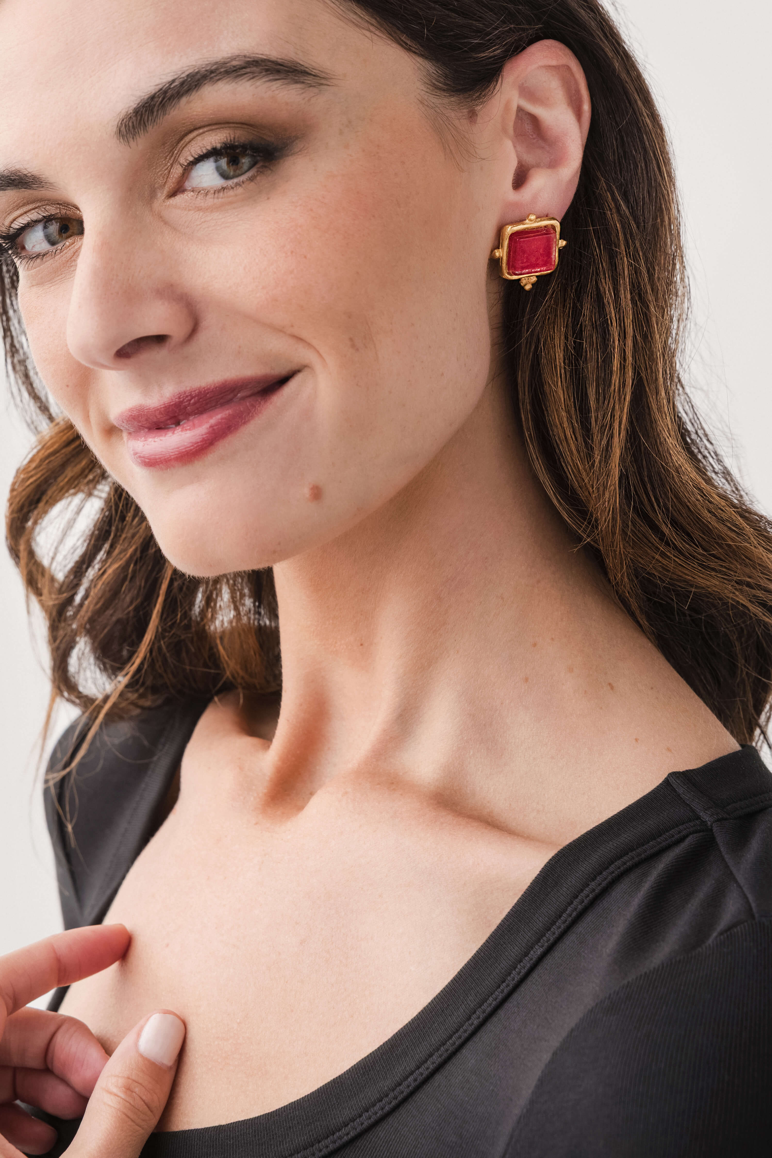 Susan Shaw French Glass Gold Stud Earrings | Social Threads