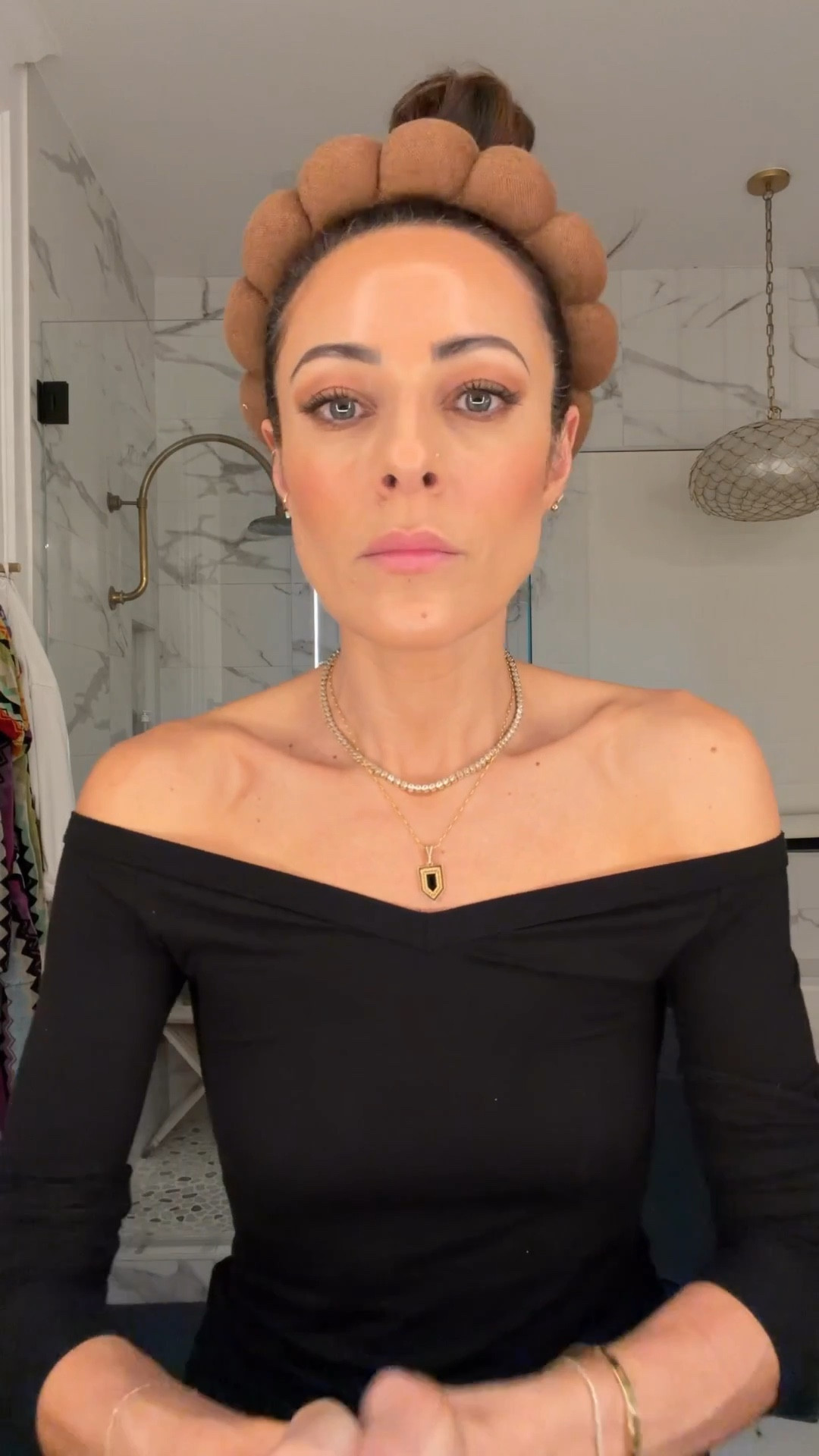 My nighttime routine, get unready with me! 






Skincare, beauty, skin routine 

#LTKBeauty #LTKOver40 #LTKdayinmylife