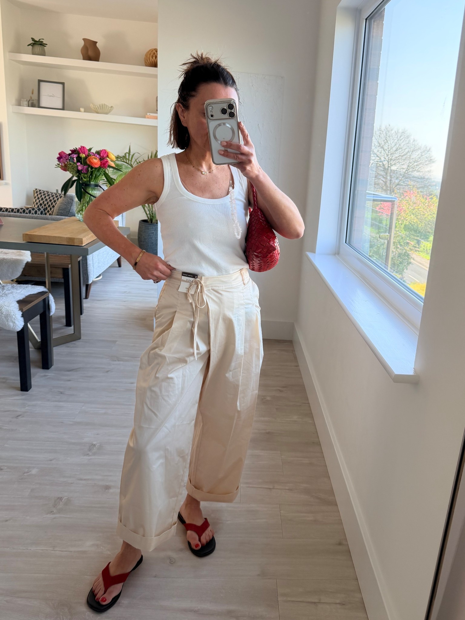 Part 2 of the pre holiday try on. I took my usual seize and the extra short leg (I’m 5ft 1) and then cuffed them at the bottom. If you’re in between sizes, size up on the flip flops. Vest and bag, my usual size 😉

#LTKsummer #LTKxMintVelvet #LTKuk