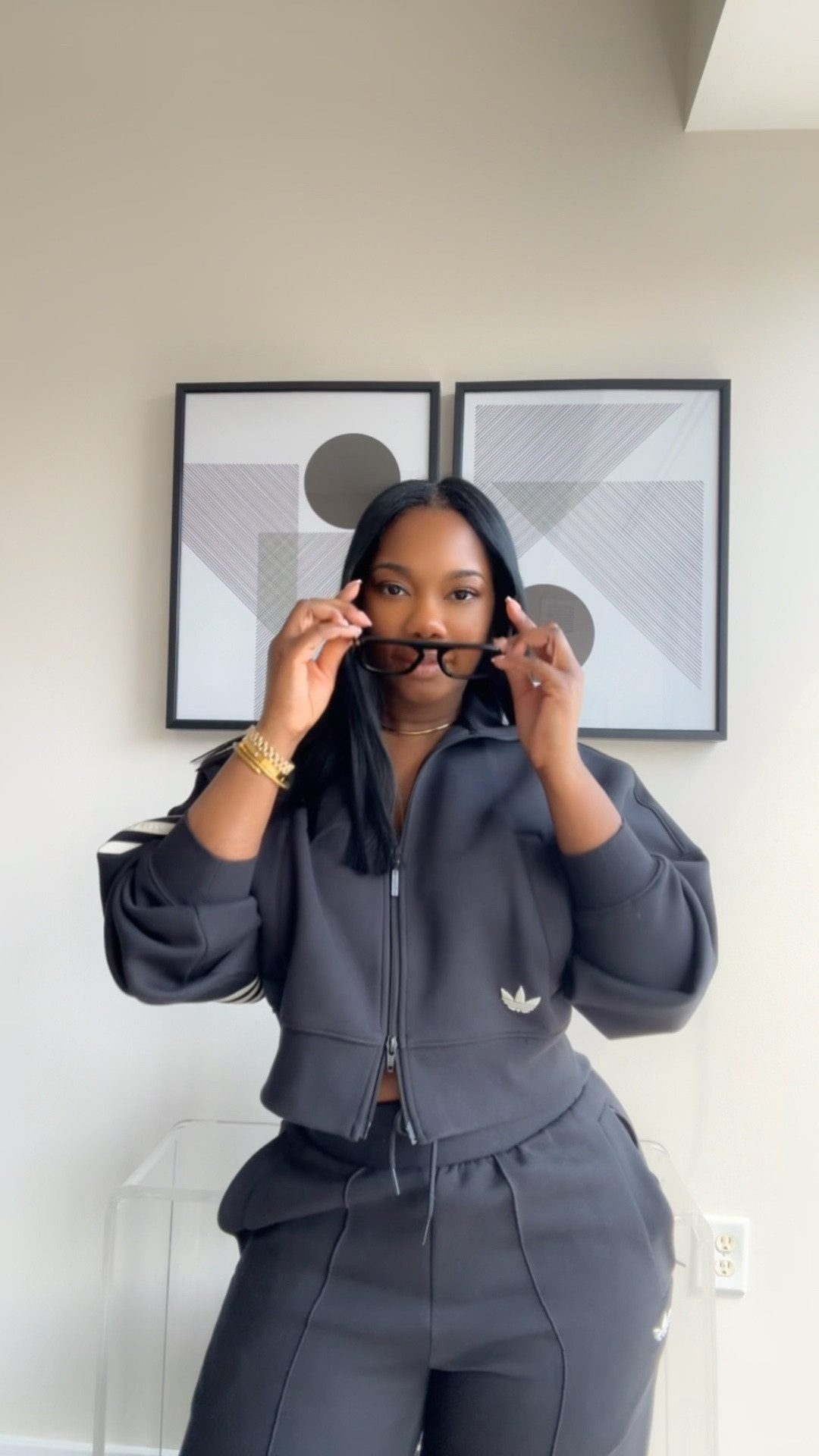 This @adidas pant set never gets old. The fit, the feel, the look is all top tier! And especially great for transitioning your closet to fall essentials. If you need something for back to school, kid drops offs, running errands or a travel day outfit, this is for you! I’m wearing a size XS top and M bottom! 

#ltkstyle #outfitsinspo ##styleinspo

#LTKootd