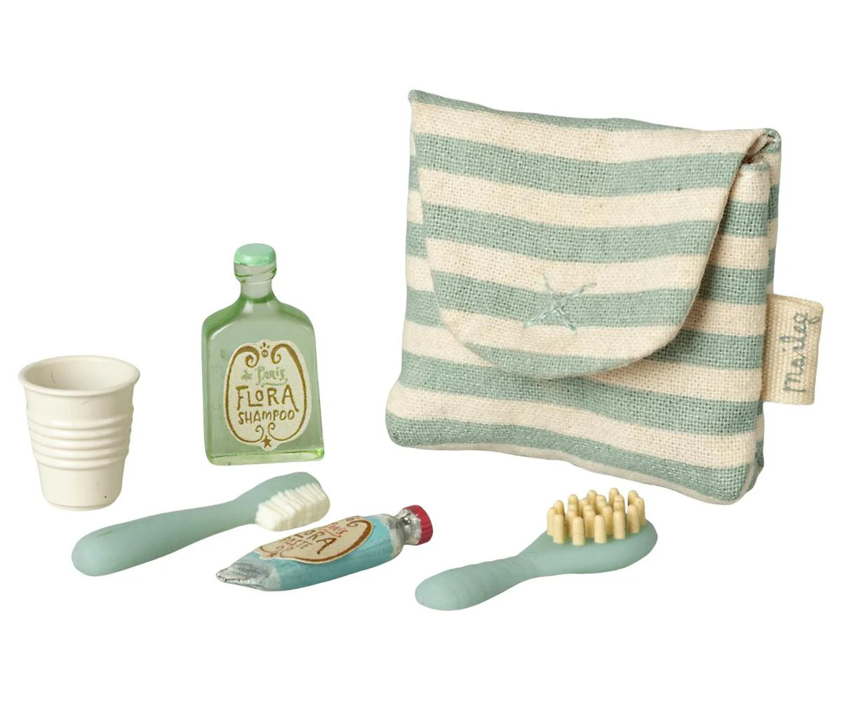 Tooth brush set in bag, Mouse - Blue stripe | Maisonette