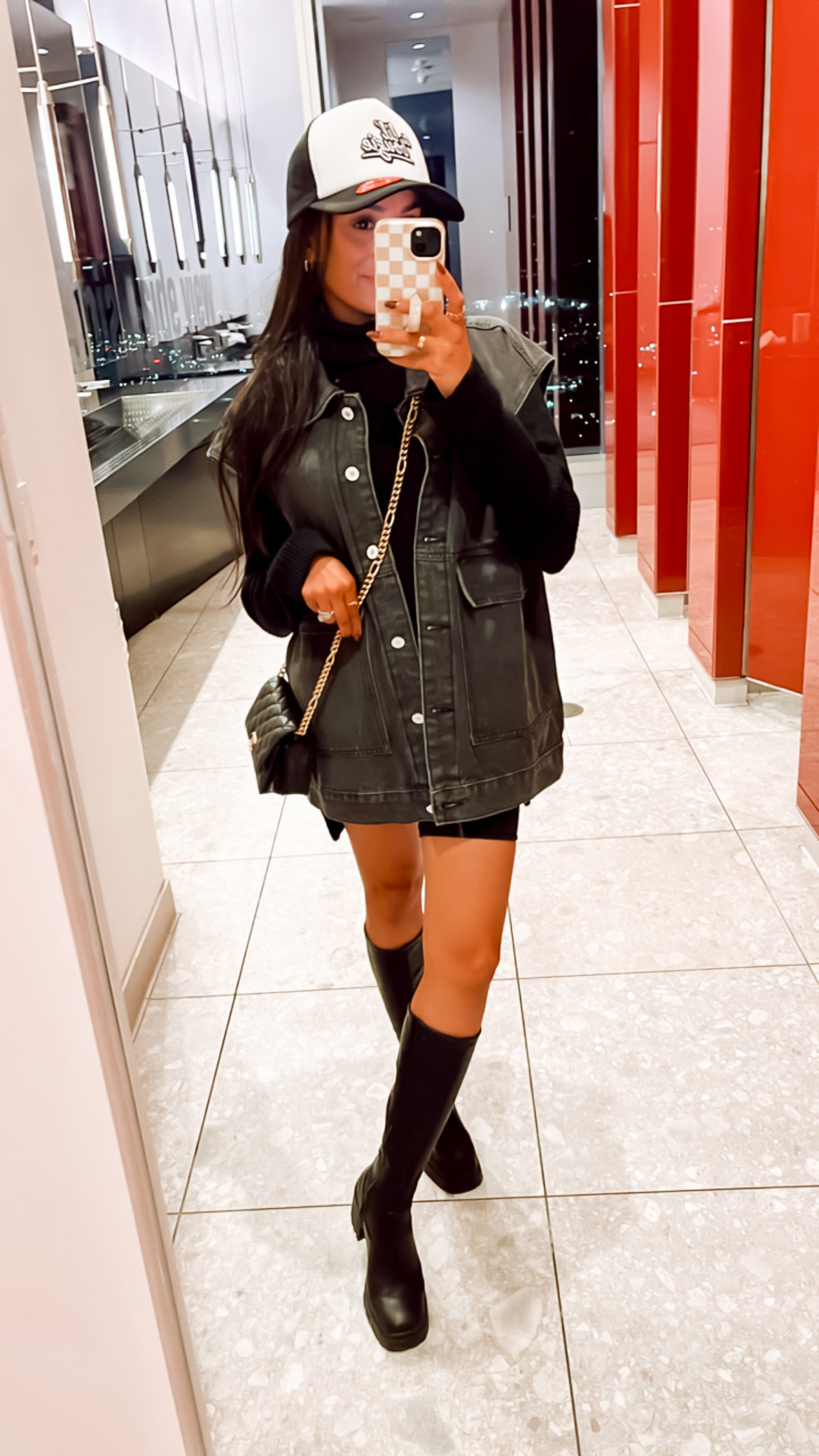 Oversized denim vest
Outfit inspo 


#LTKFindsUnder50 #LTKFindsUnder100 #LTKStyleTip