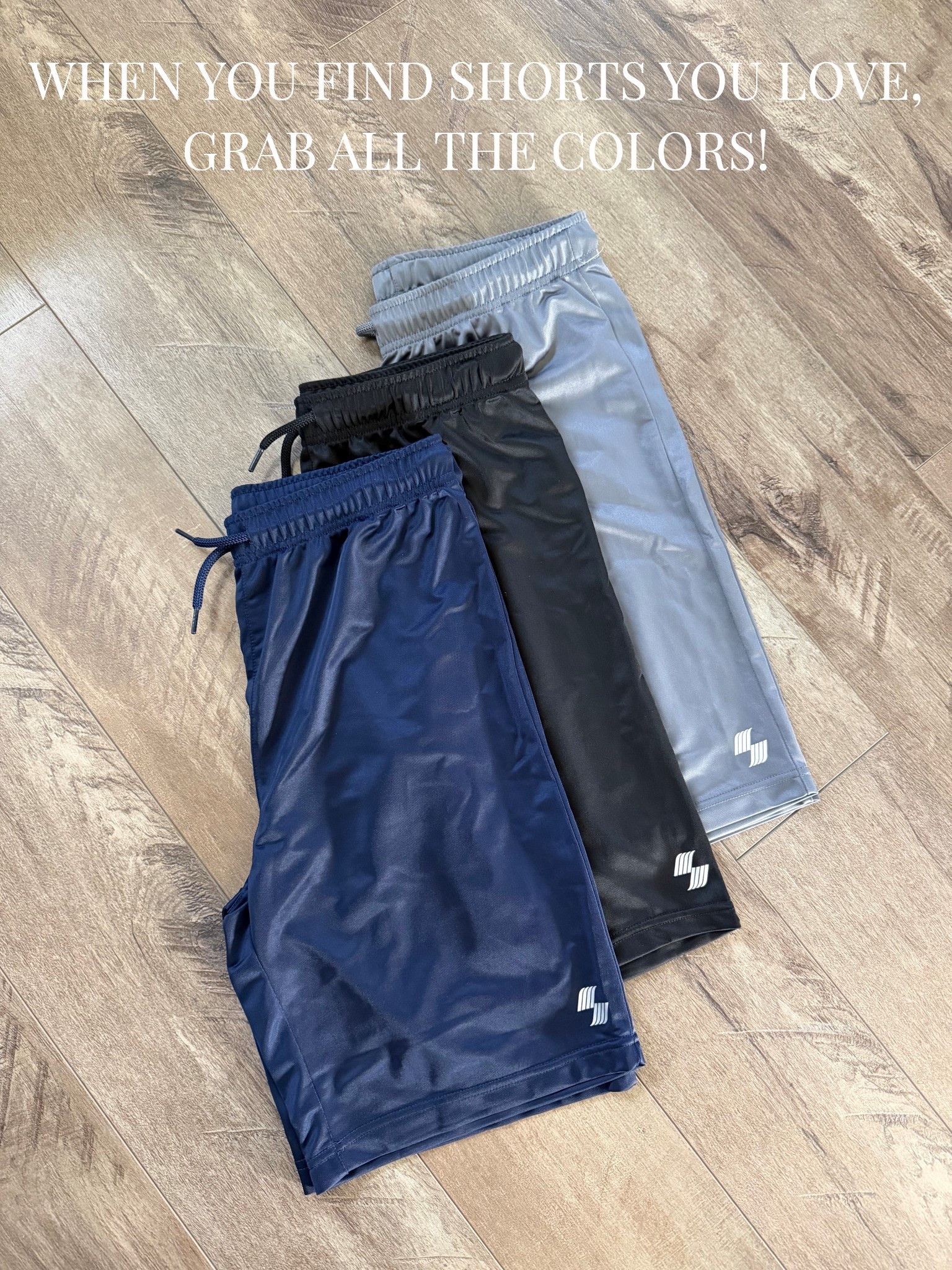 I really have learned that when Carson finds clothing he love, just keep it simple and buy all the colors. 😅

These shorts from @childrensplace are a STAPLE! 