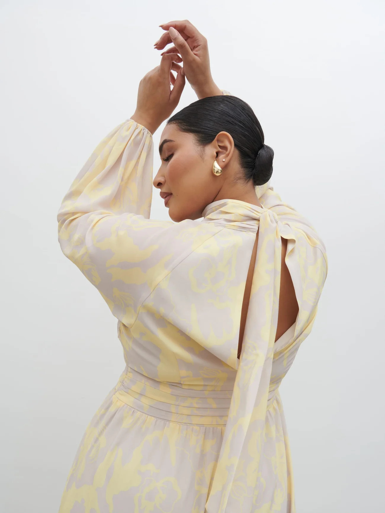 Steph Keyhole Maxi Dress Curve | Pretty Lavish (UK)