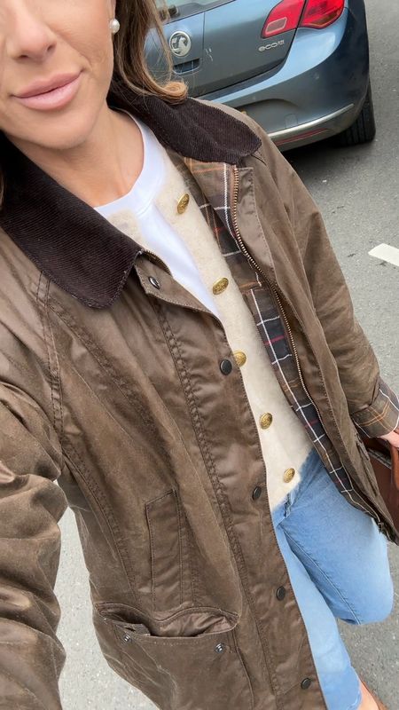 Brown waxed Barbour jackett