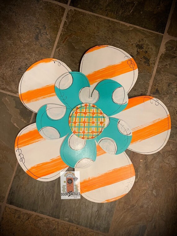 Spring Flower door hanger, 3D flower, summer flower, hand painted door hanger | Etsy (US)