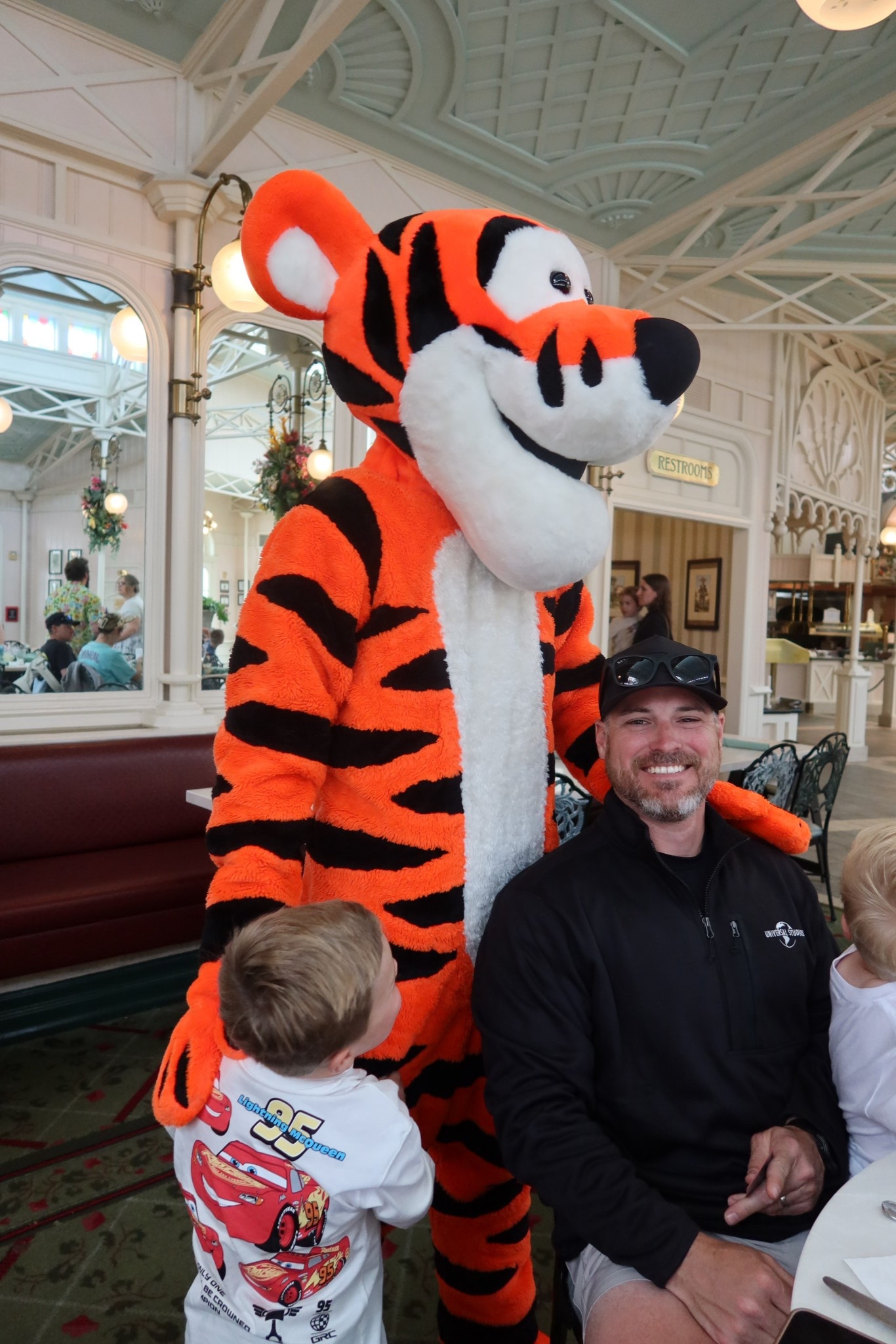 Linking Scott’s meta glasses (wearing here). He has the matte black frames with gradient graphite lenses. They take photos/videos, play music, & send messages all without touching your phone. He used them a lot while we were at Disney/Universal to film while on rides + he uses while hunting & fishing. Quality is unreal - really cool gift idea for him! 



#LTKMens