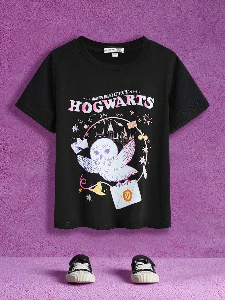 HARRY POTTER X SHEIN Young Girl Black Casual Cartoon Hedwig And Slogan Printed Short-Sleeved T-Sh... | SHEIN