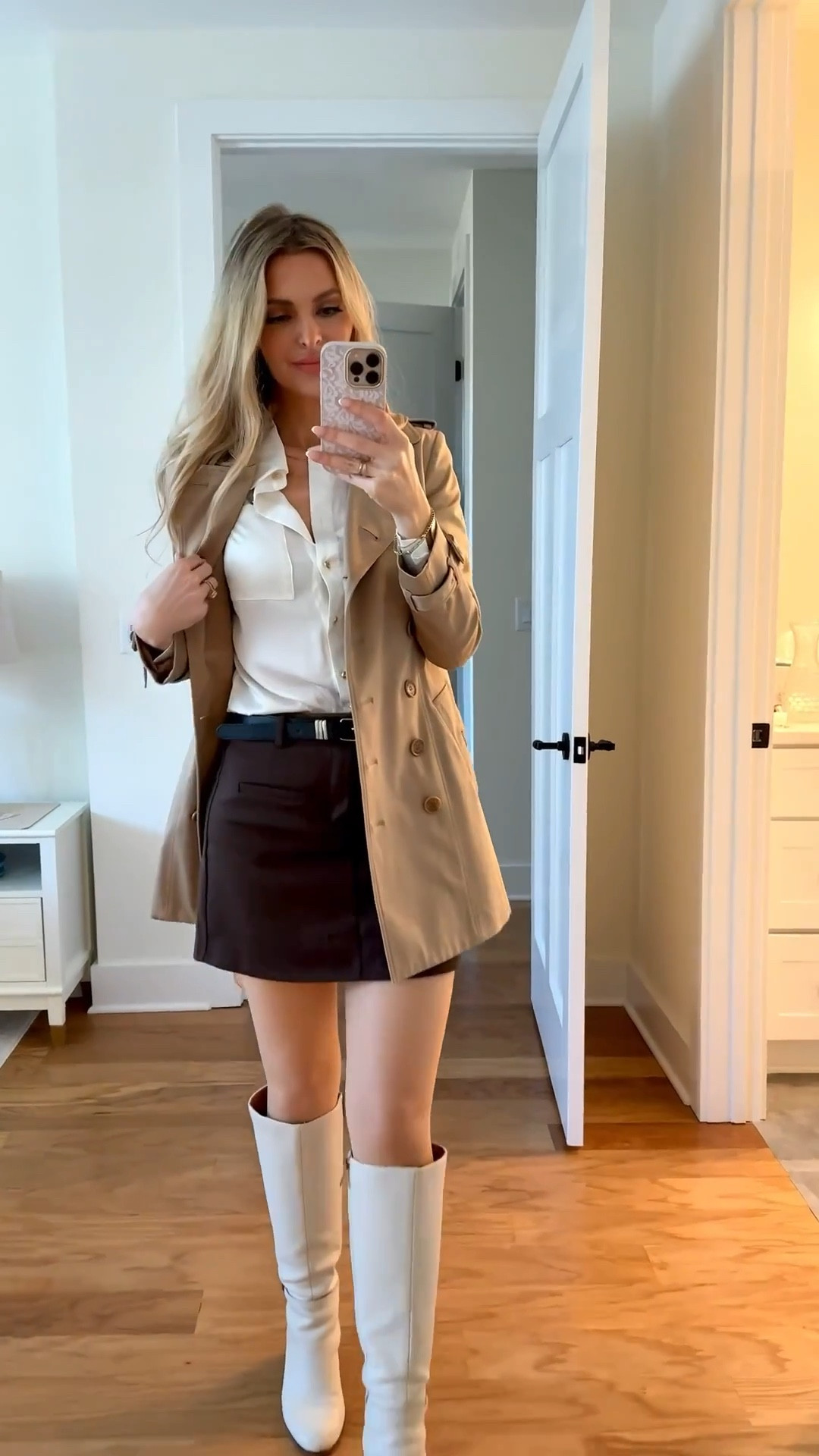 Fall trench coat look 🧥 🍂

I have on Noosh tights for a bit of warmth, mixing it with a suede-look skirt from Commense (M) and a satin white button up blouse from Commense (S) and topping it off with a Burberry Trench in size 2 

I love to mix suede and satin for fall!! 

#LTKSeasonal #LTKOver40 #LTKStyleTip