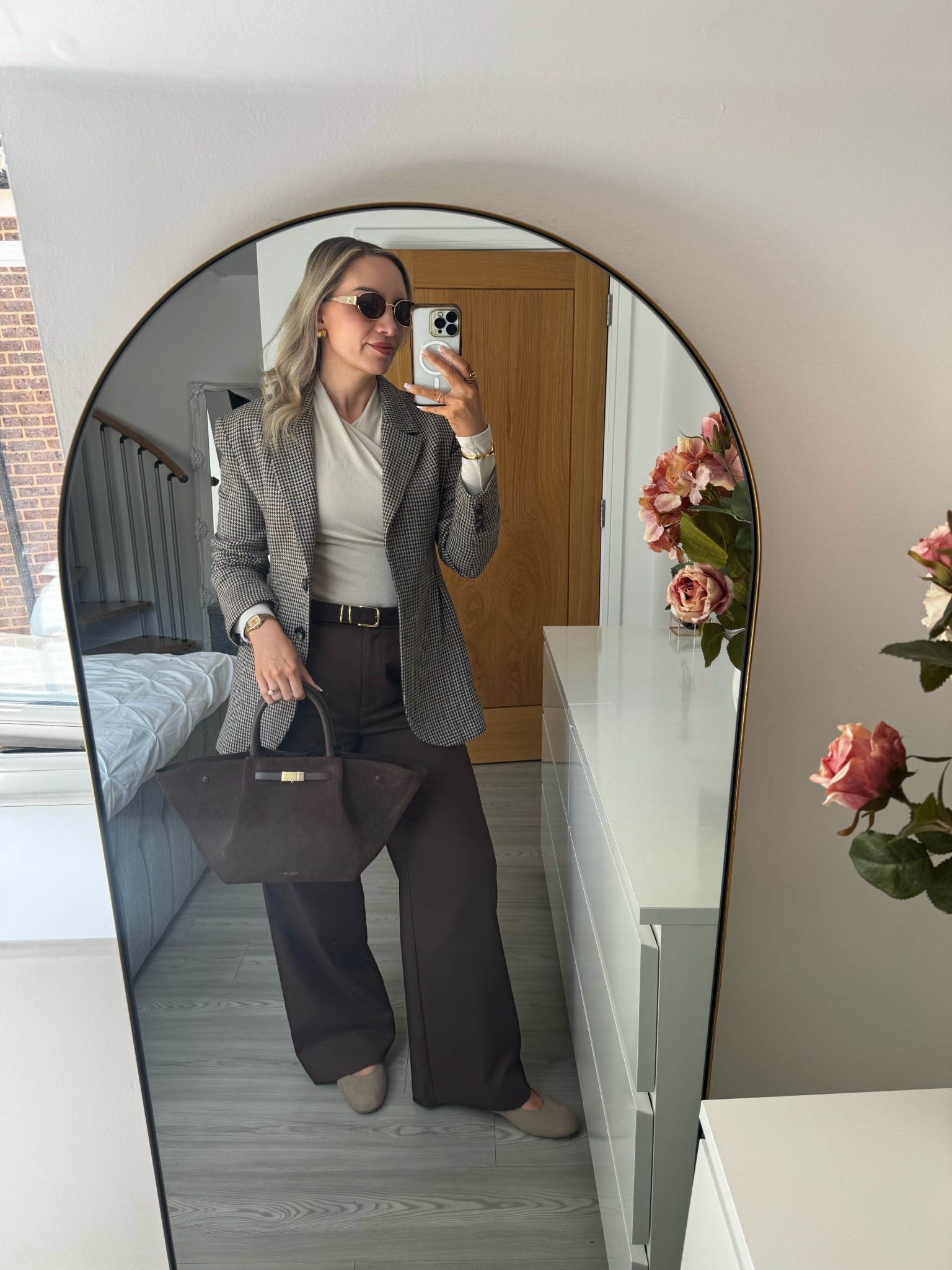 A spring workwear outfit idea 🫶🏼



#LTKspring #LTKworkwear #LTKbag