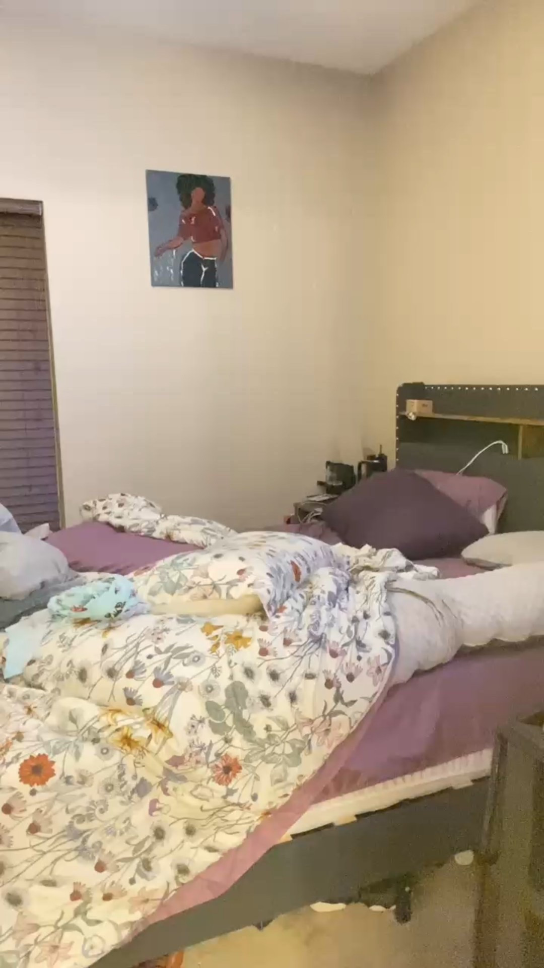 Yesterday’s reset for a smoother evening 🛏️✨ Making the bed and laying out our night clothes so tonight can be calm, easy, and stress-free. Mom life is all about preparing ahead so bedtime flows better for everyone. A little prep goes a long way! #MomLife #EveningRoutine #RealisticMomLife #NightRoutinePrep #MakingTheBed #RoutineWithKids #BusyMomRoutine #PrepWithMe #DailyMomContent

#LTKmomlife #LTKdayinmylife #LTKvlog