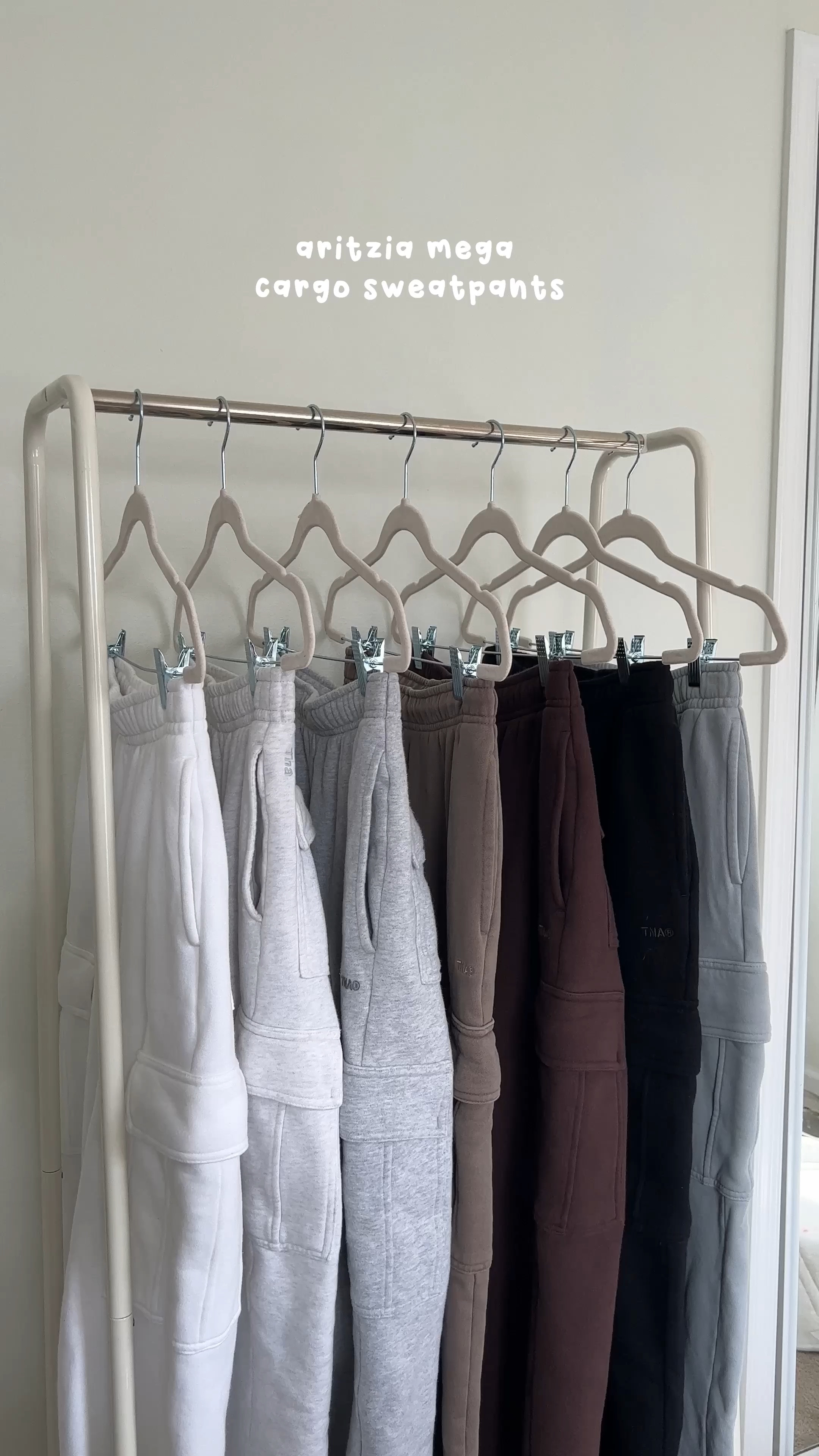 Not Aritzia quietly raising the price of the Mega Cargo Sweats by $7!! If  you're a short or a tall, grab them quickly before they raise those prices  too : r/Aritzia