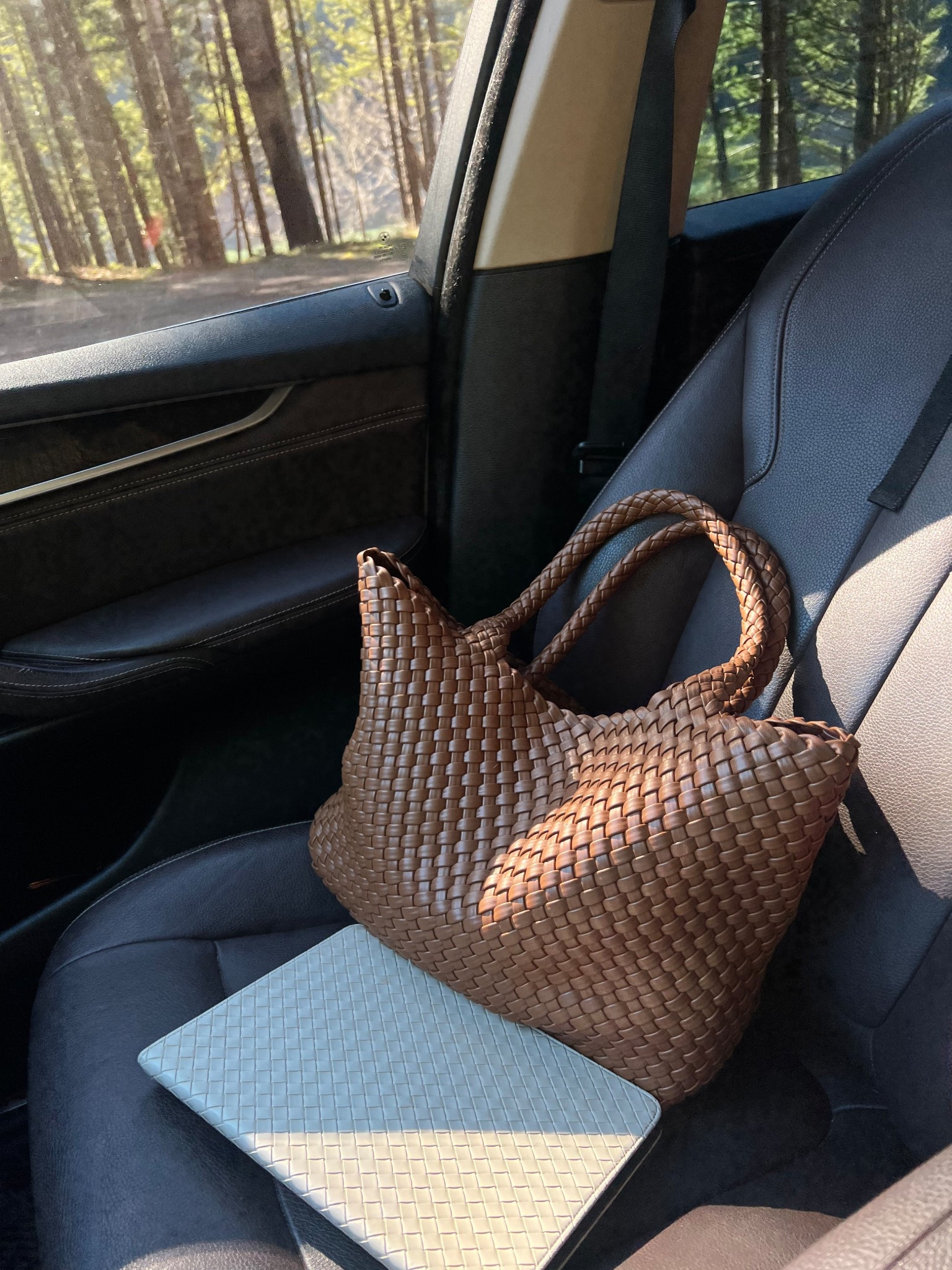 best woven tote bag / purse and comes with wristlet. also my woven ipad case 🤍

#LTKFindsUnder100 #LTKSpringSale #LTKFindsUnder50