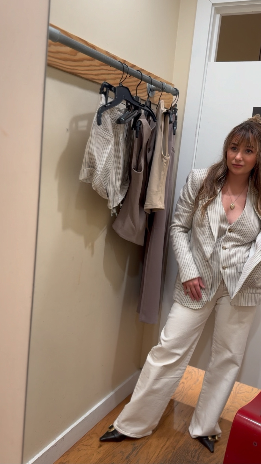 #dresstoExpress try on haul for Soft Autumn petites
Found the perfect nostalgic 2000s jeans!! soft, stretchy, and tailored for petites. The wash is a warm, flattering tone that works beautifully with Soft Autumn coloring. Styled with other Express new arrivals for a mix of early Y2K vibes and modern polish. Linking everything from the haul so you can shop your favorites.

#DressToExpress #PetiteStyle #SoftAutumn #PetiteJeans #2000sFashion #MillennialStyle #ExpressHaul #PetiteOutfits

#LTKPetite #LTKSaleAlert #LTKautumn